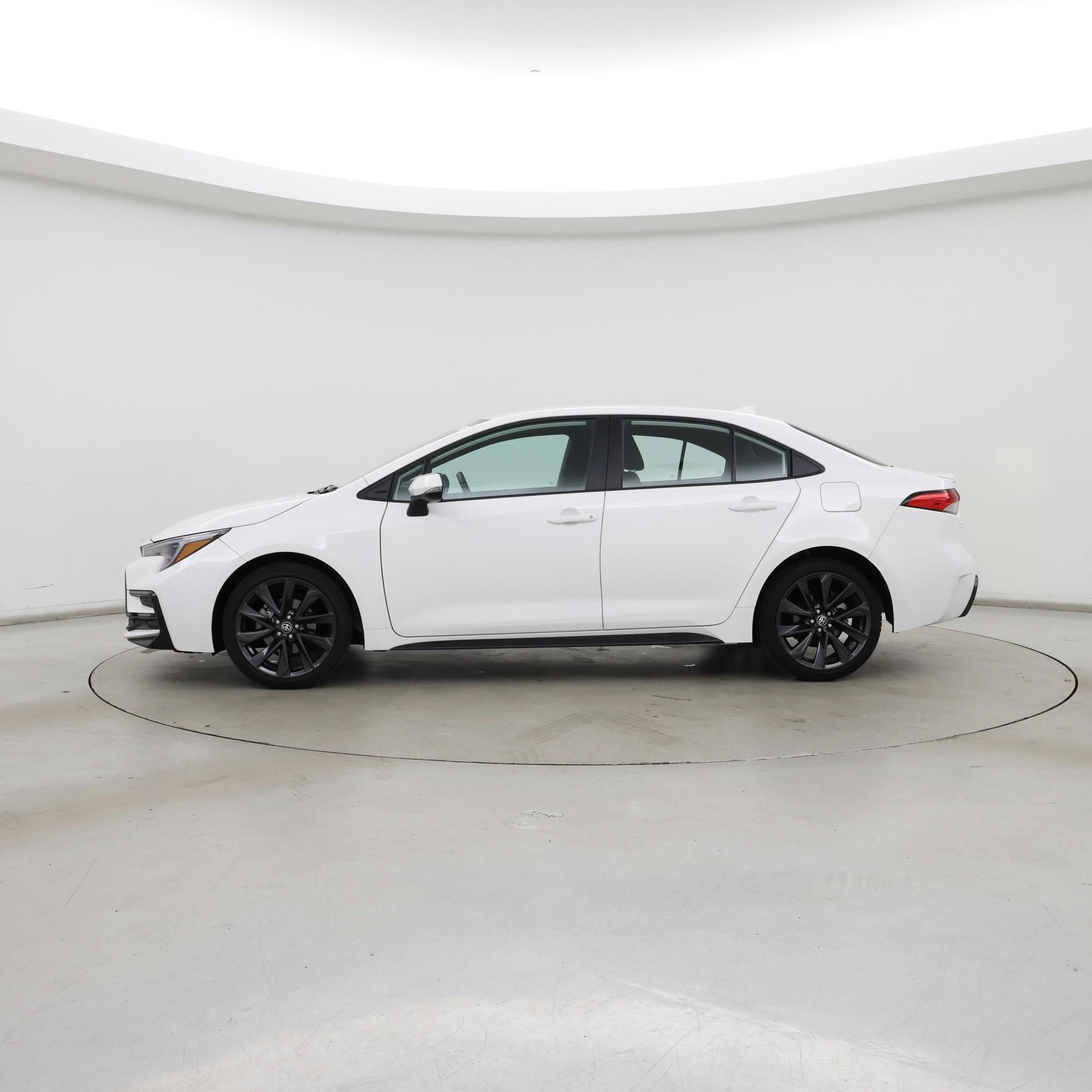 Thumbnail: 2025 Toyota Corolla - 3