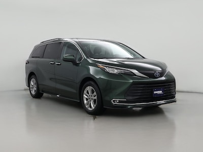 Green 2023 Toyota Sienna Hybrid XLE