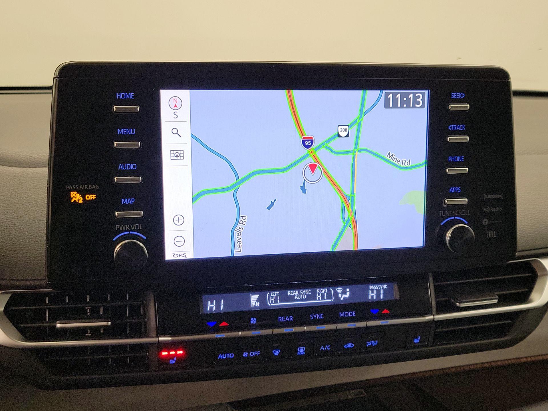 Thumbnail: 2023 Toyota Sienna - 14