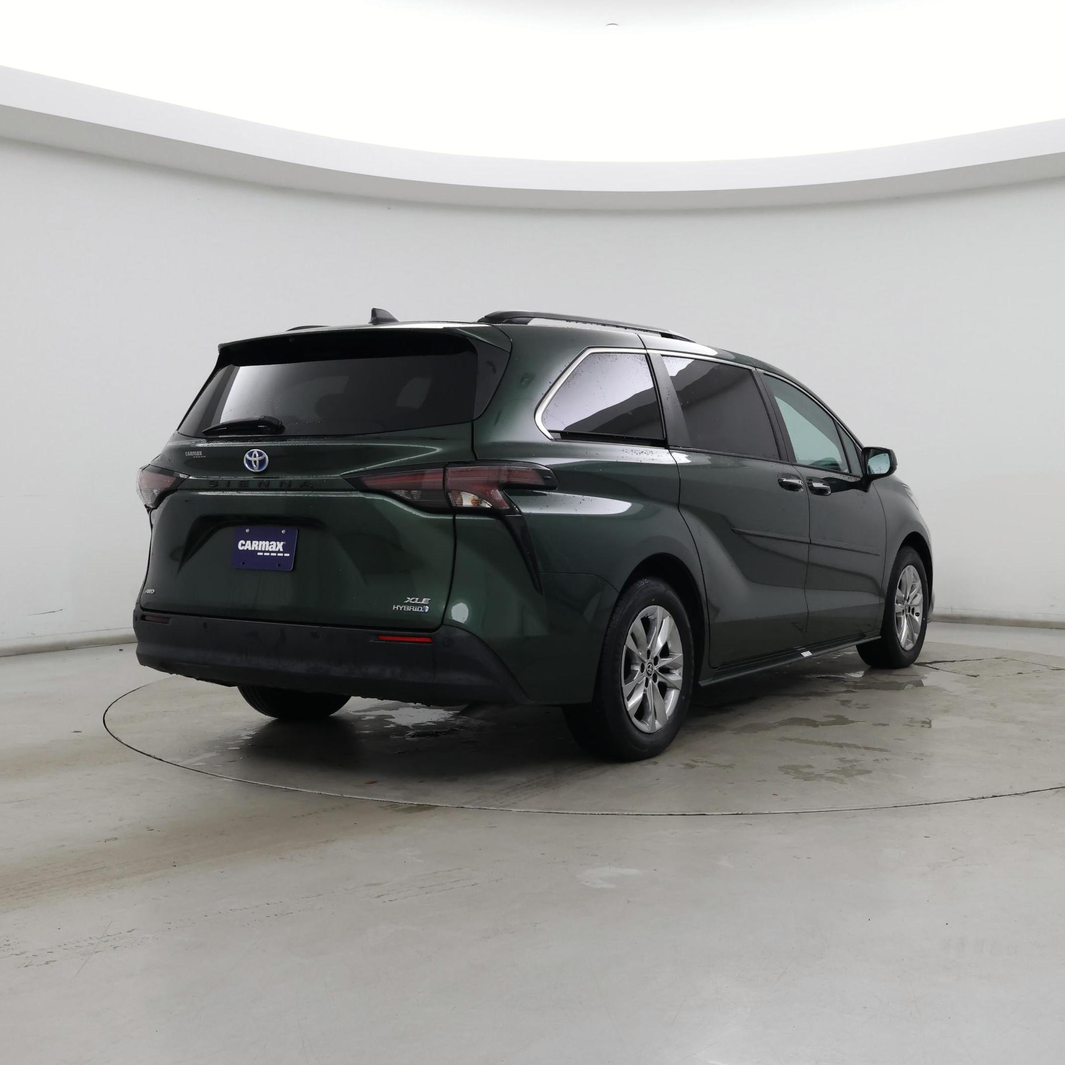 Thumbnail: 2023 Toyota Sienna - 8