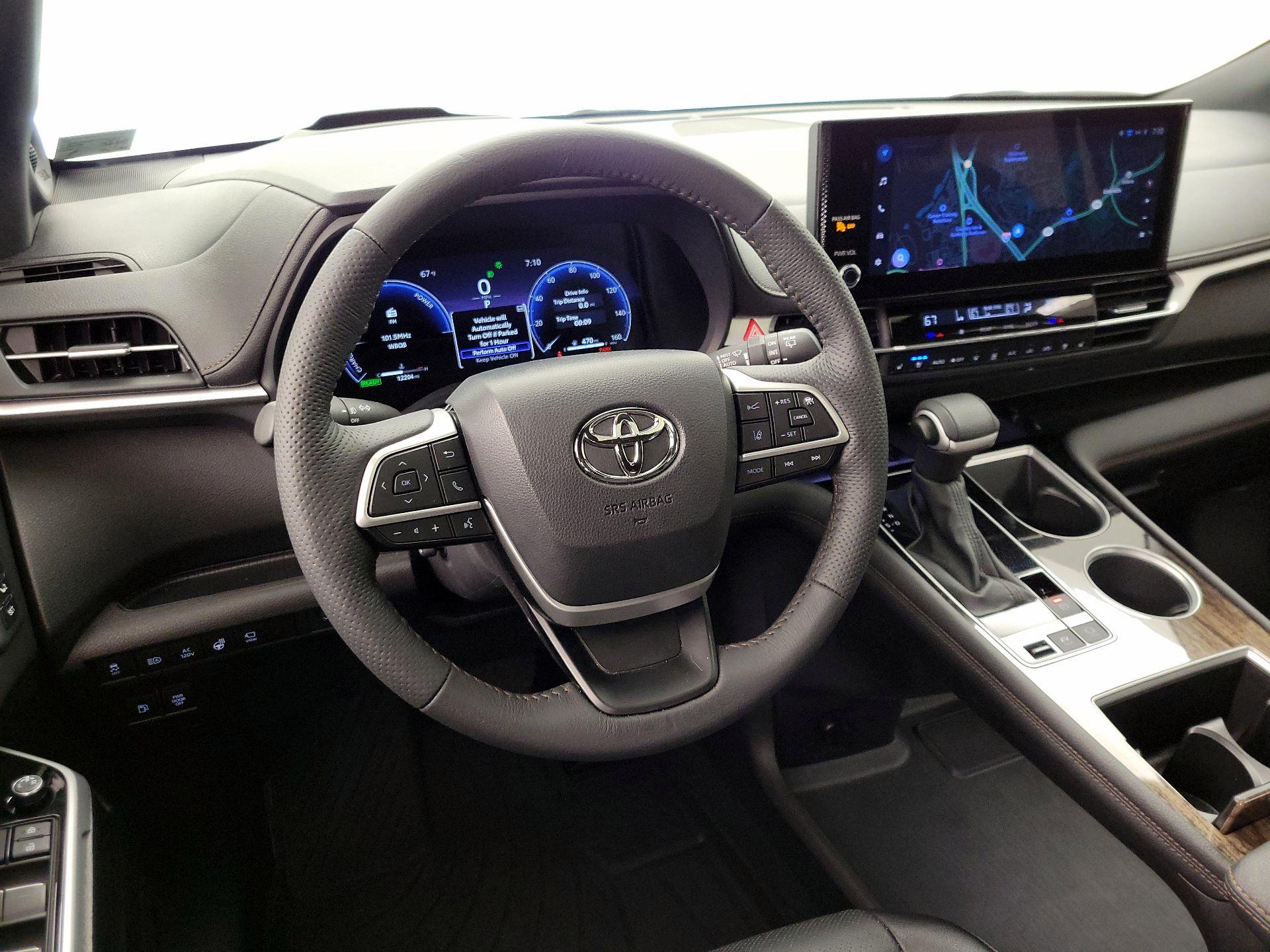 Thumbnail: 2025 Toyota Sienna - 9
