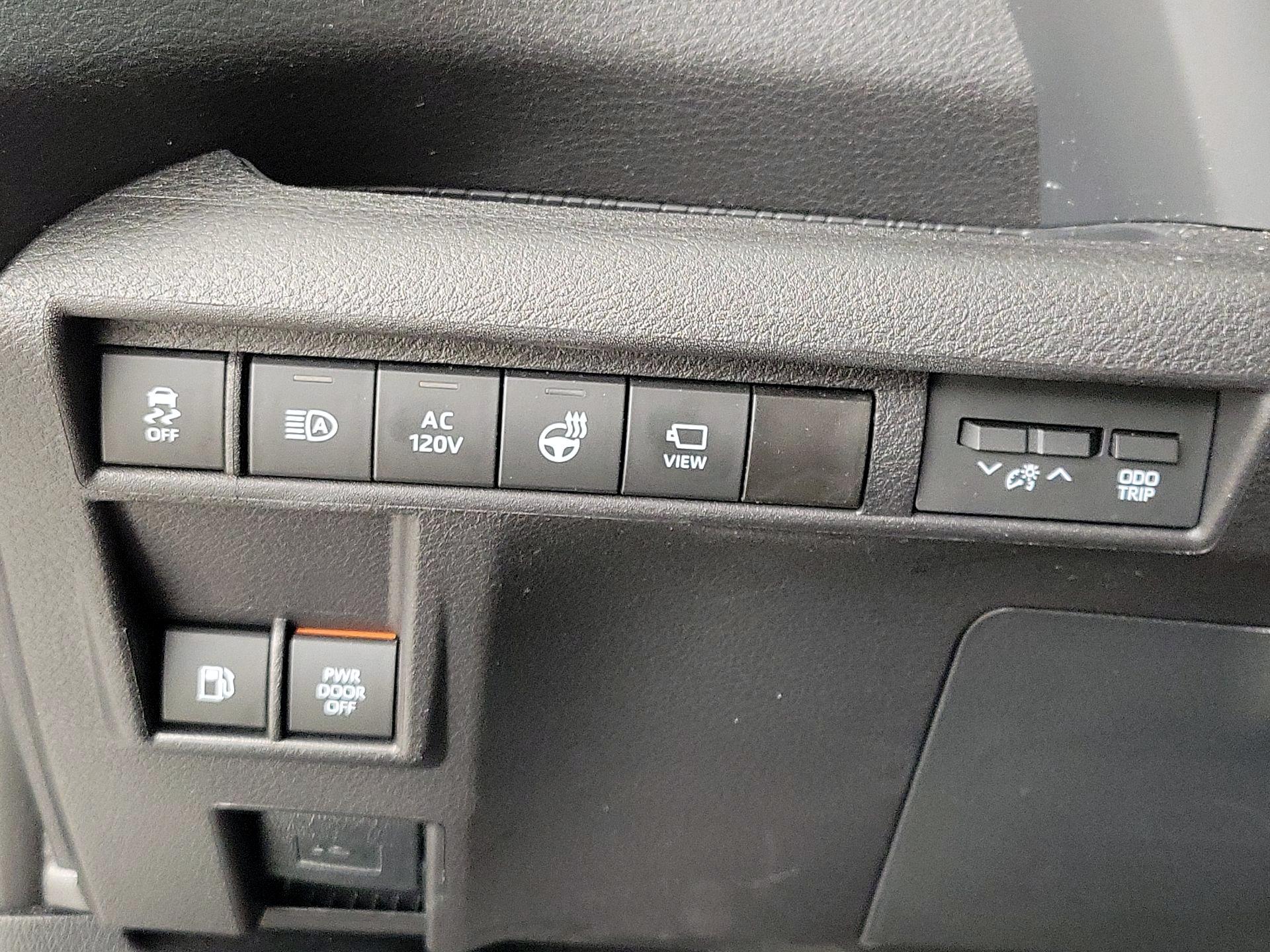 Thumbnail: 2025 Toyota Sienna - 13