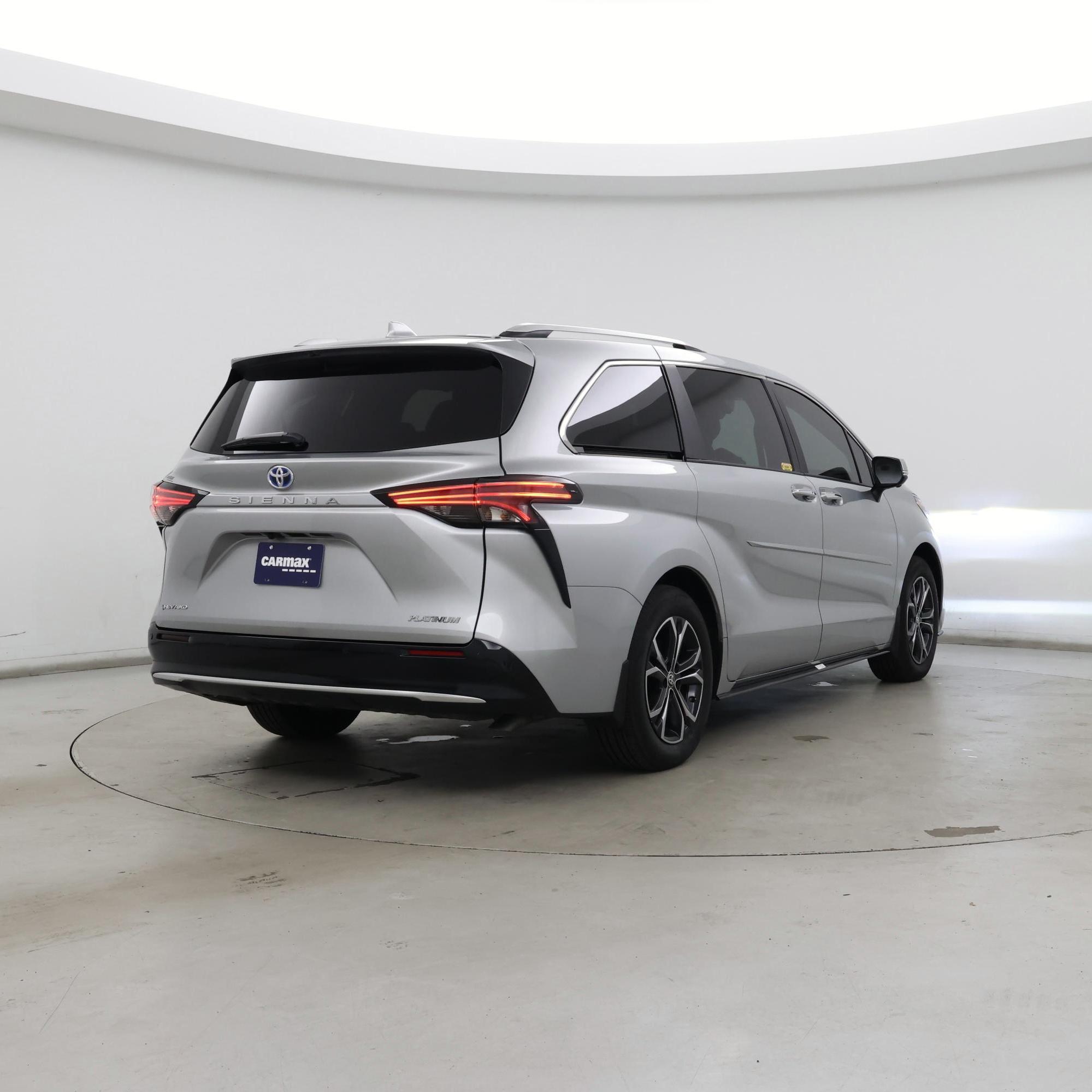 Thumbnail: 2025 Toyota Sienna - 8
