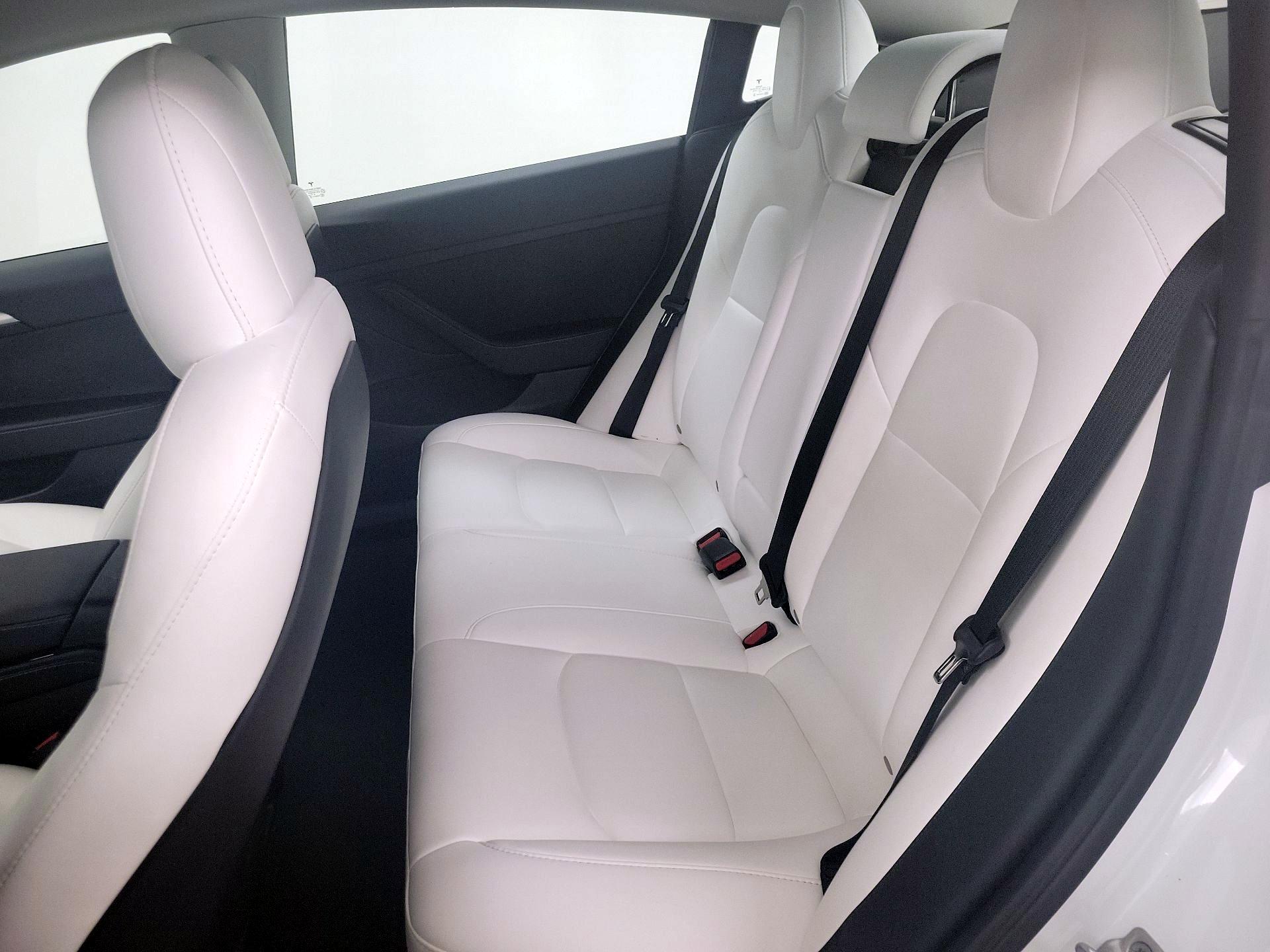 Thumbnail: 2022 Tesla Model 3 - 20