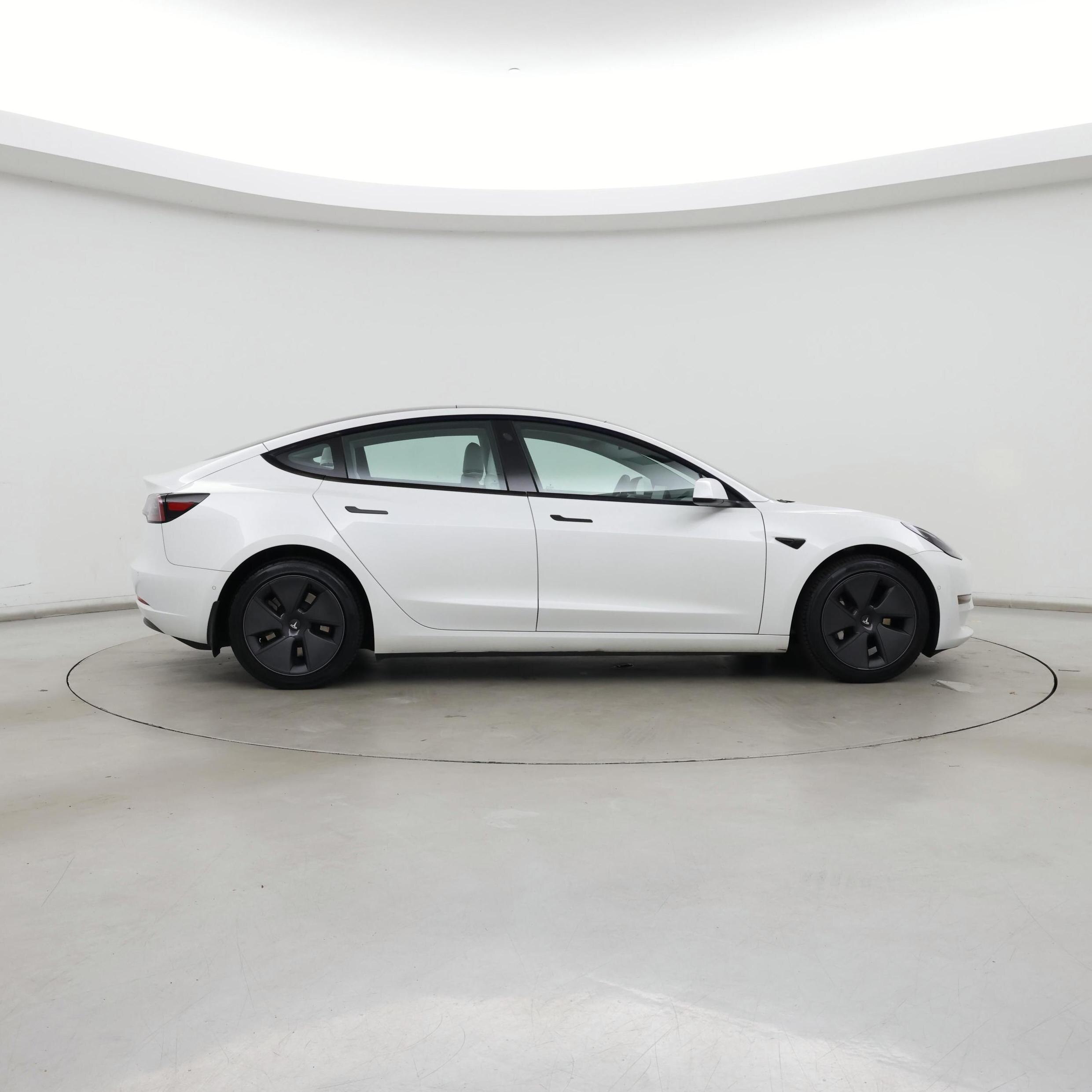 Thumbnail: 2022 Tesla Model 3 - 7