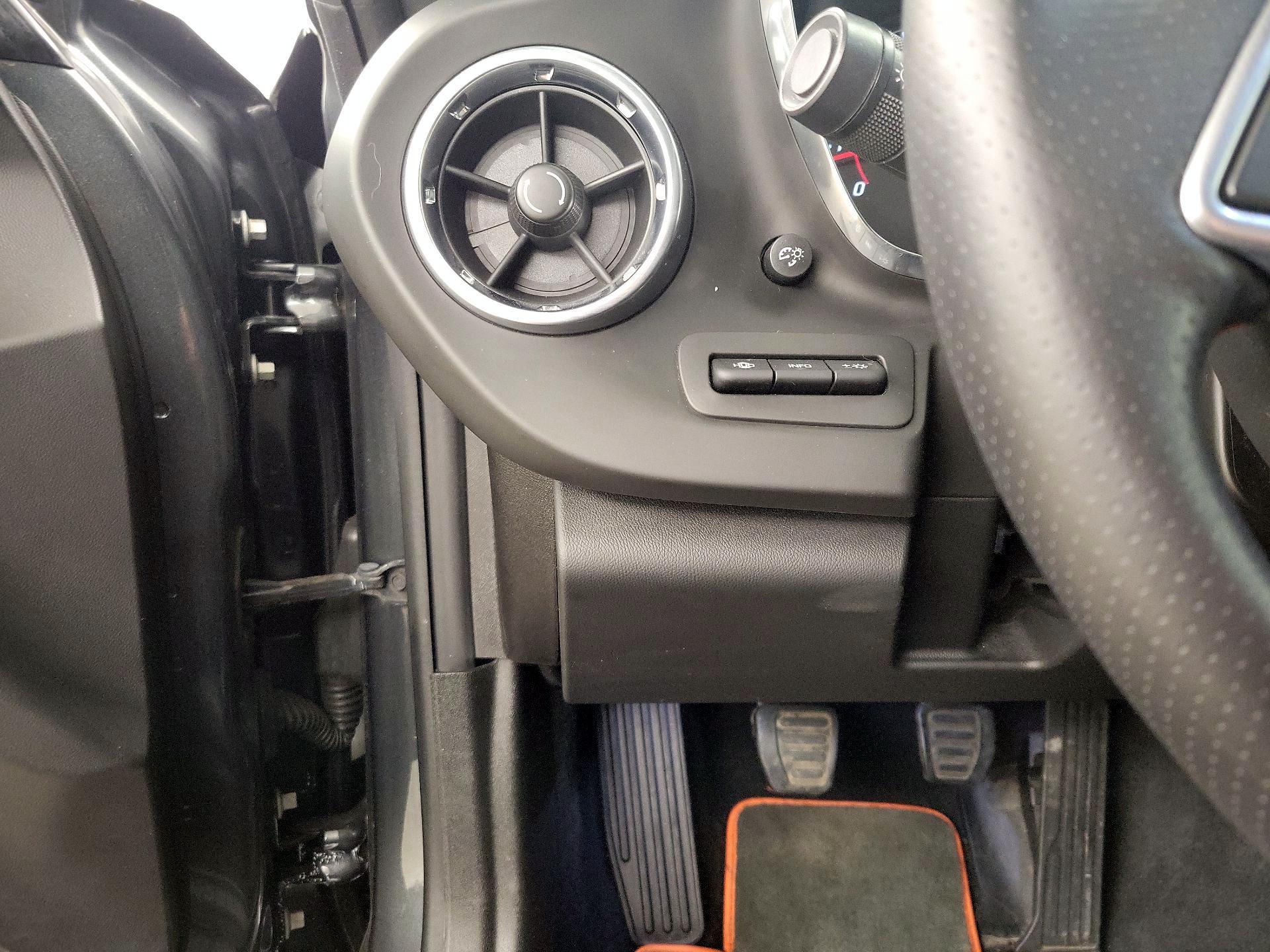 Thumbnail: 2017 Chevrolet Camaro - 13