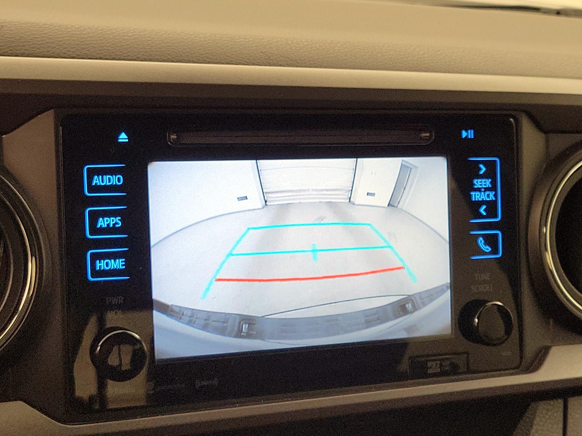 Thumbnail: 2019 Toyota Tacoma - 15