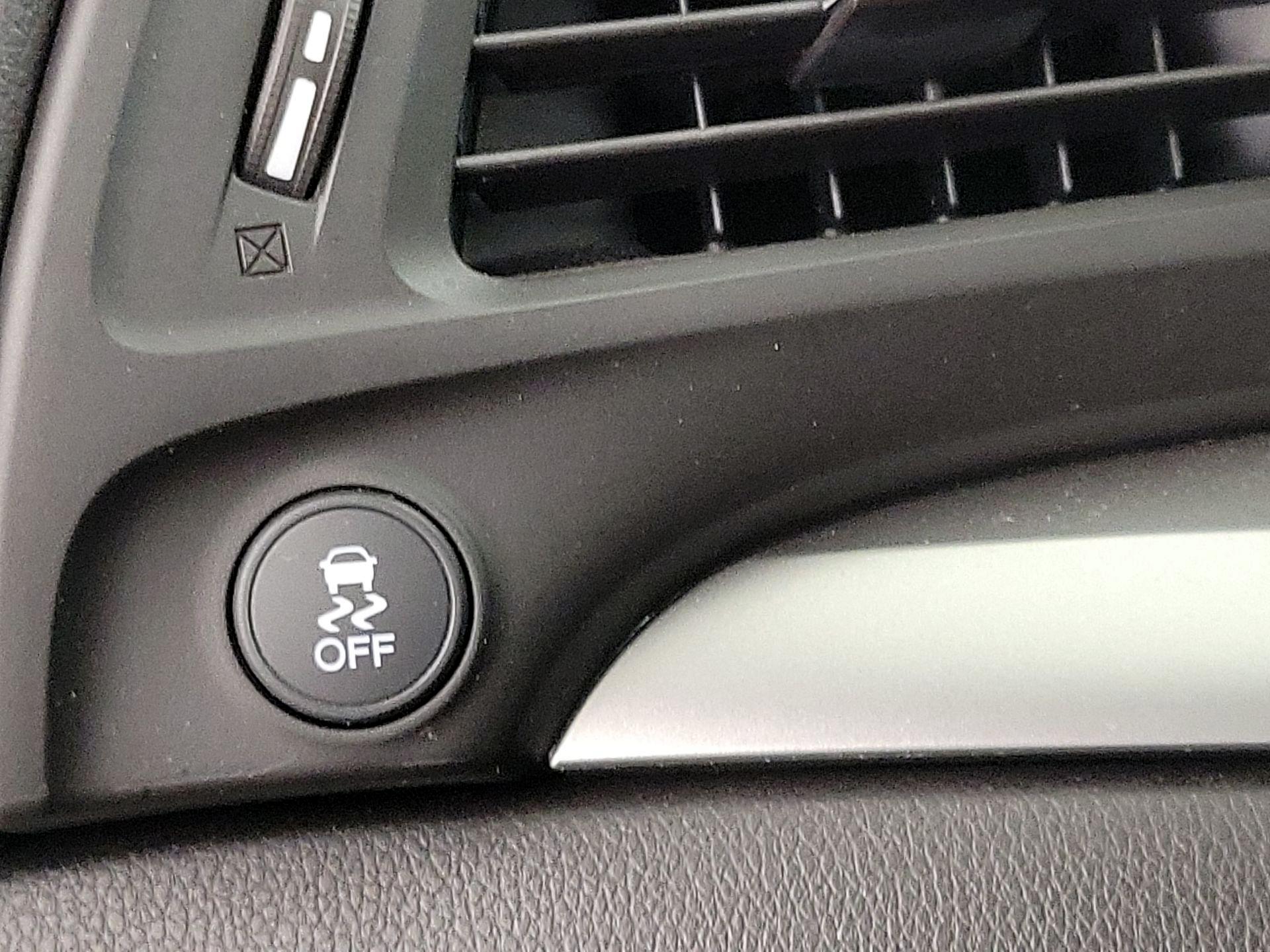 Thumbnail: 2018 Acura ILX - 13