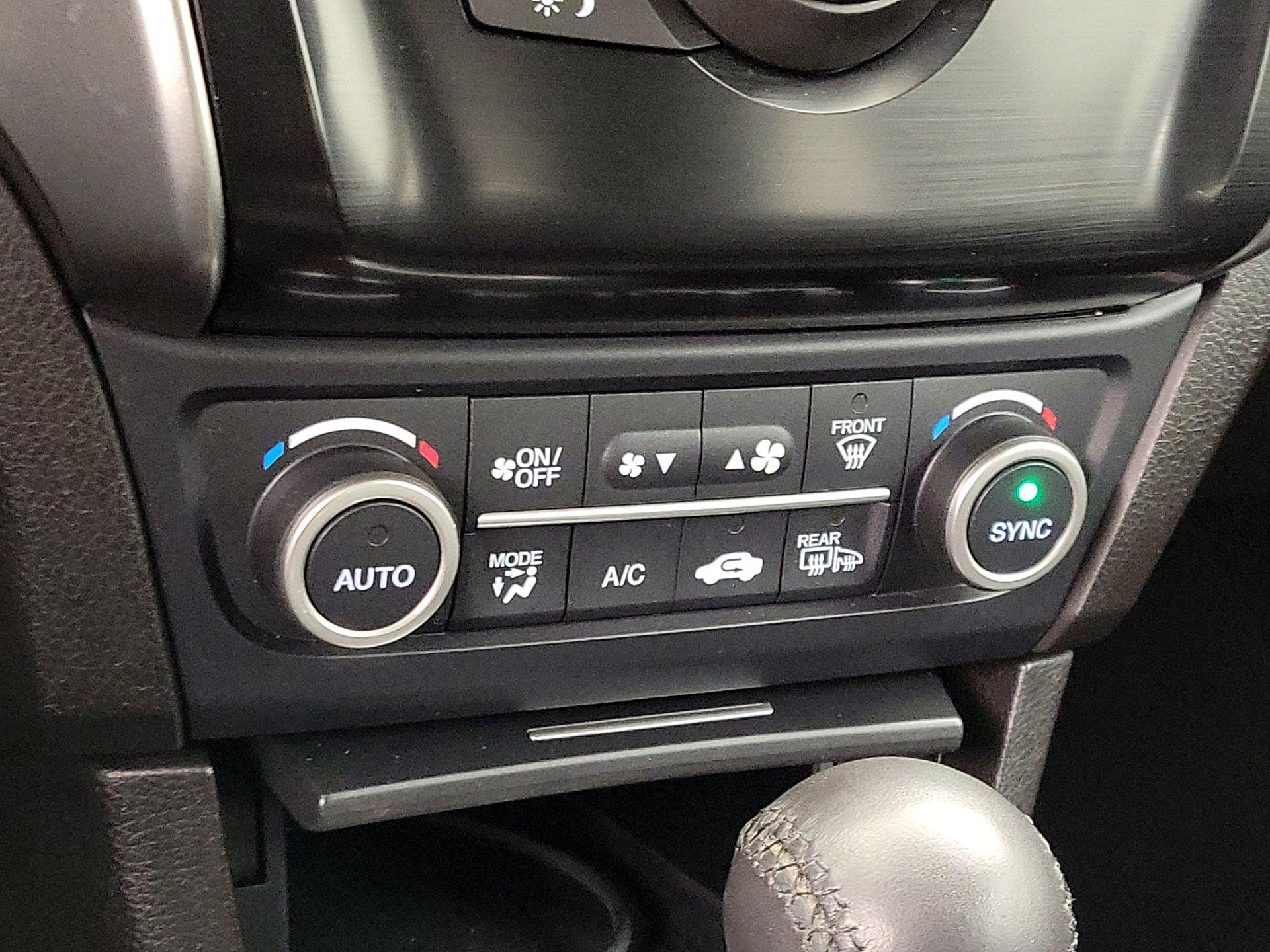 Thumbnail: 2018 Acura ILX - 16