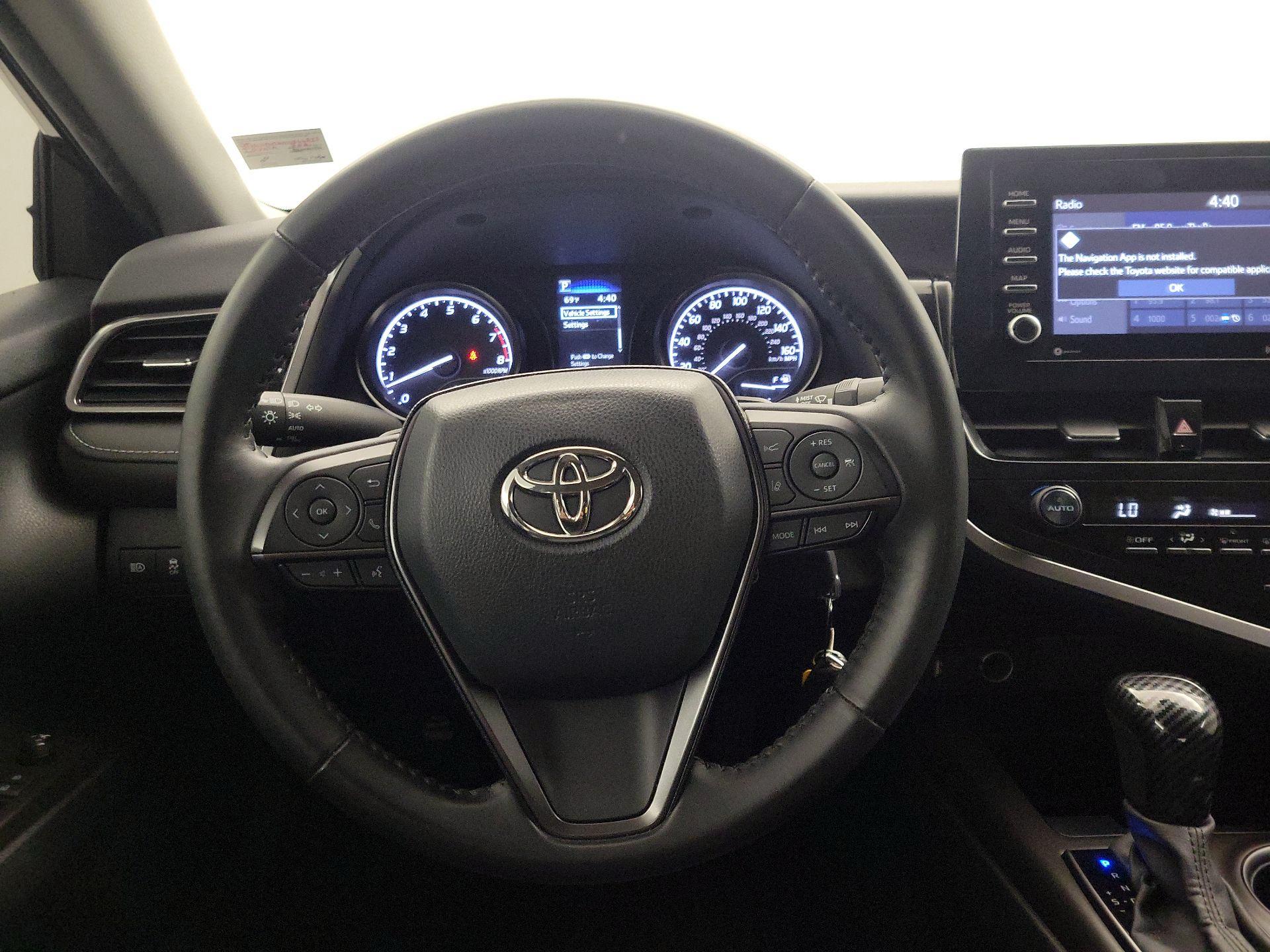 Thumbnail: 2021 Toyota Camry - 10