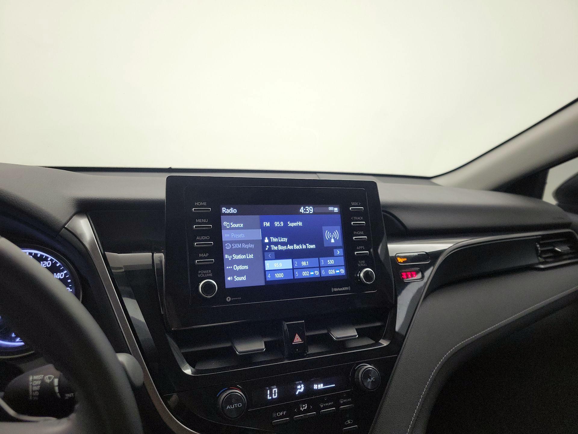 Thumbnail: 2021 Toyota Camry - 15