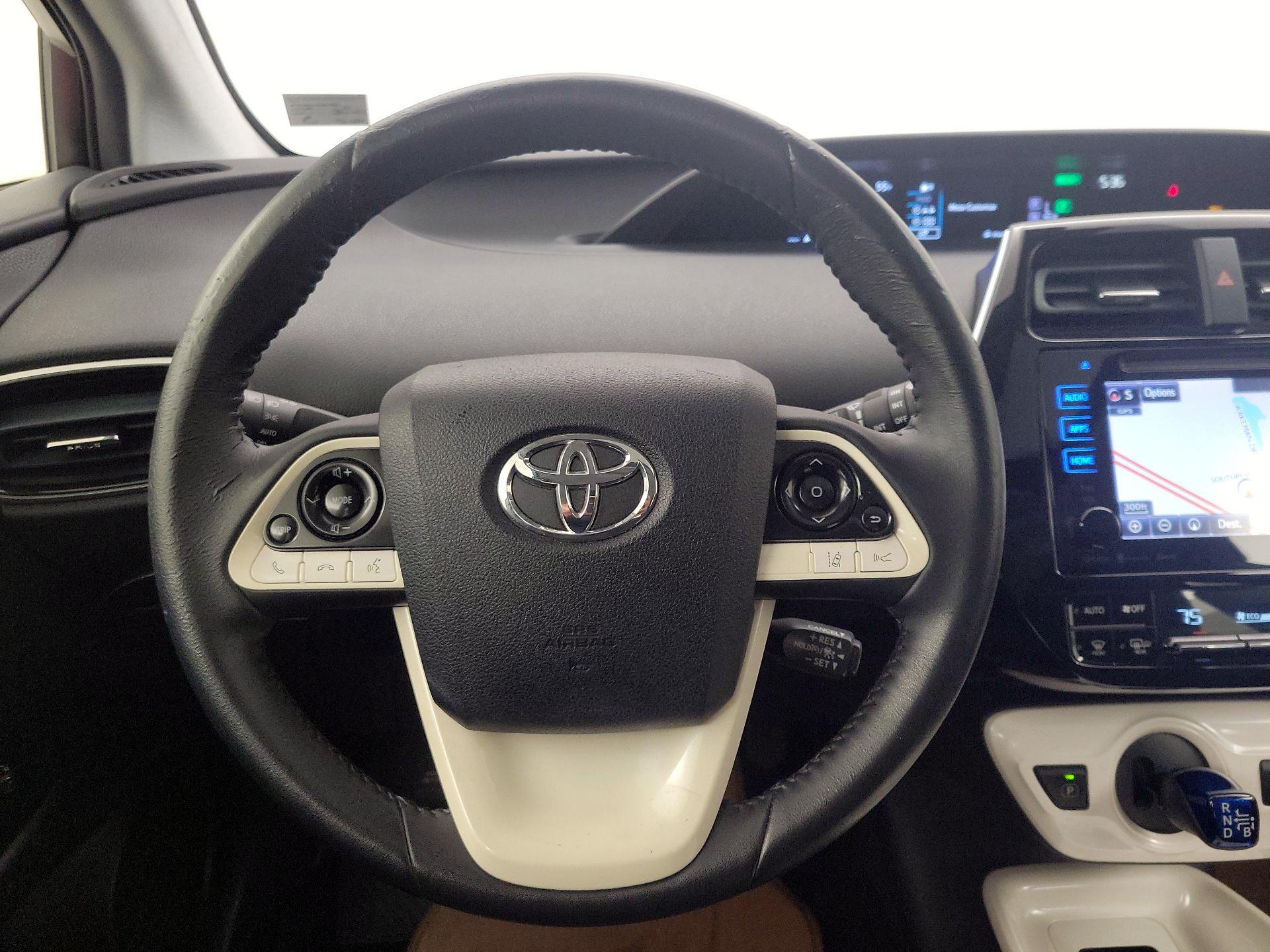 Thumbnail: 2016 Toyota Prius - 10