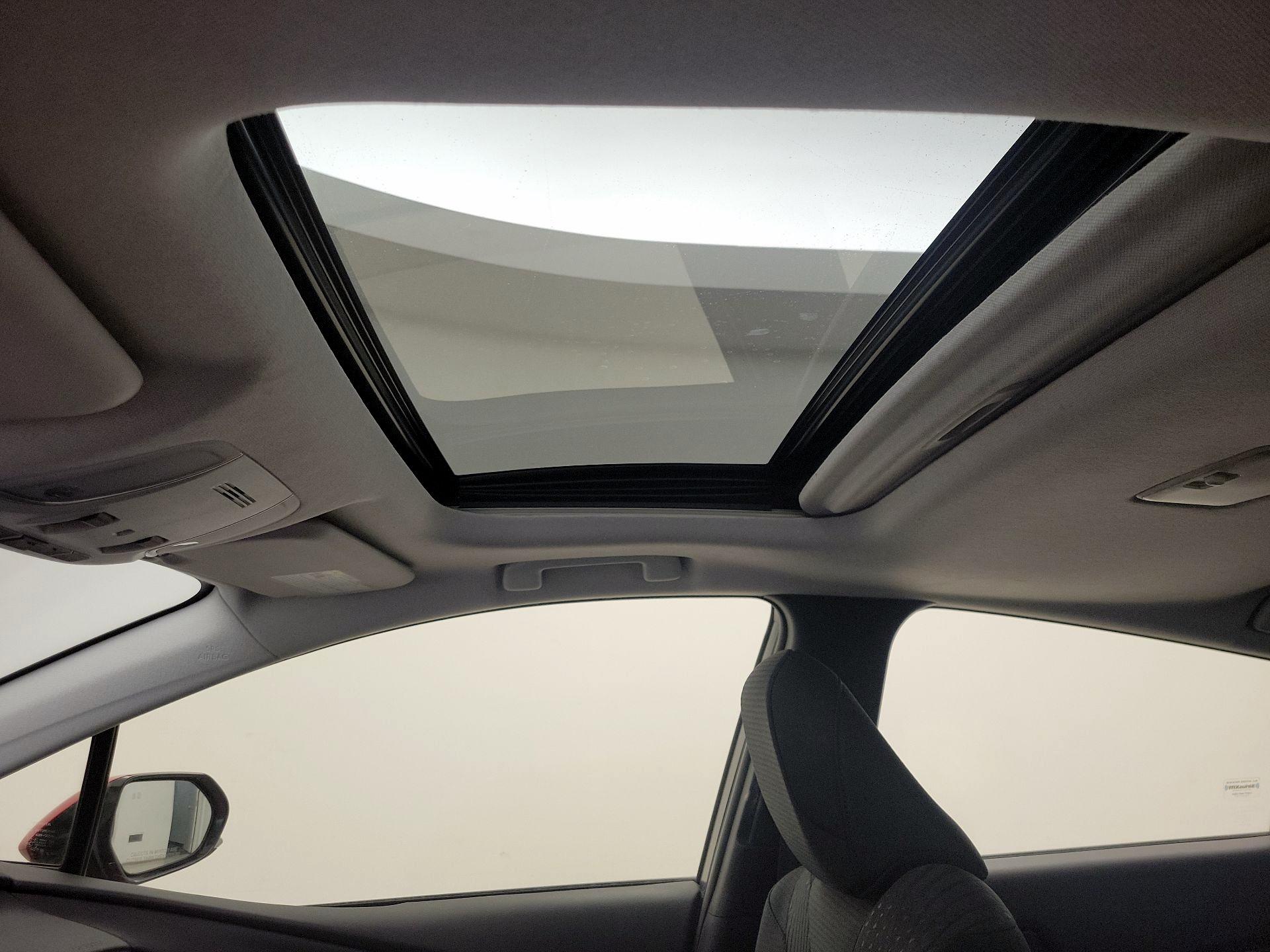 Thumbnail: 2016 Toyota Prius - 20