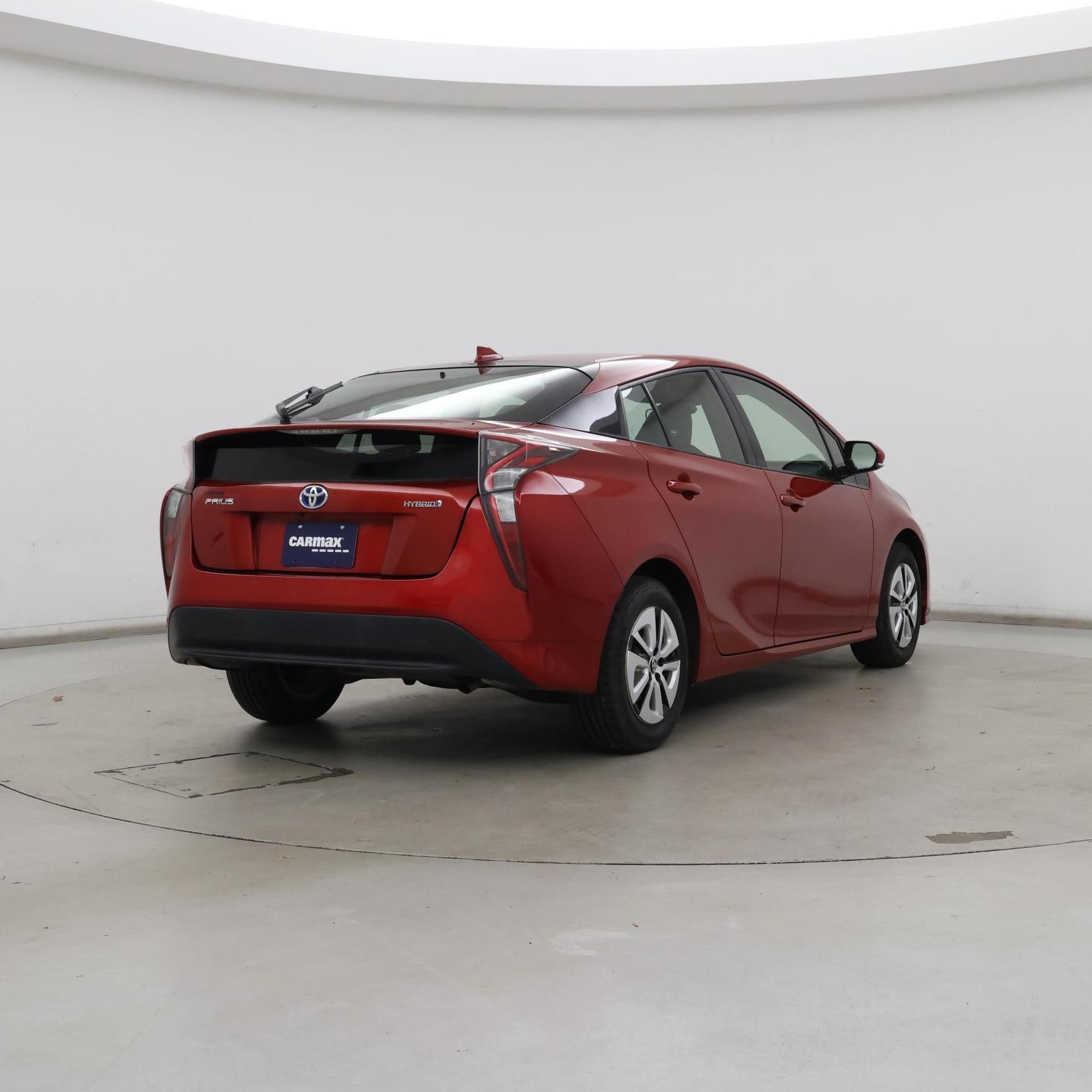 Thumbnail: 2016 Toyota Prius - 8