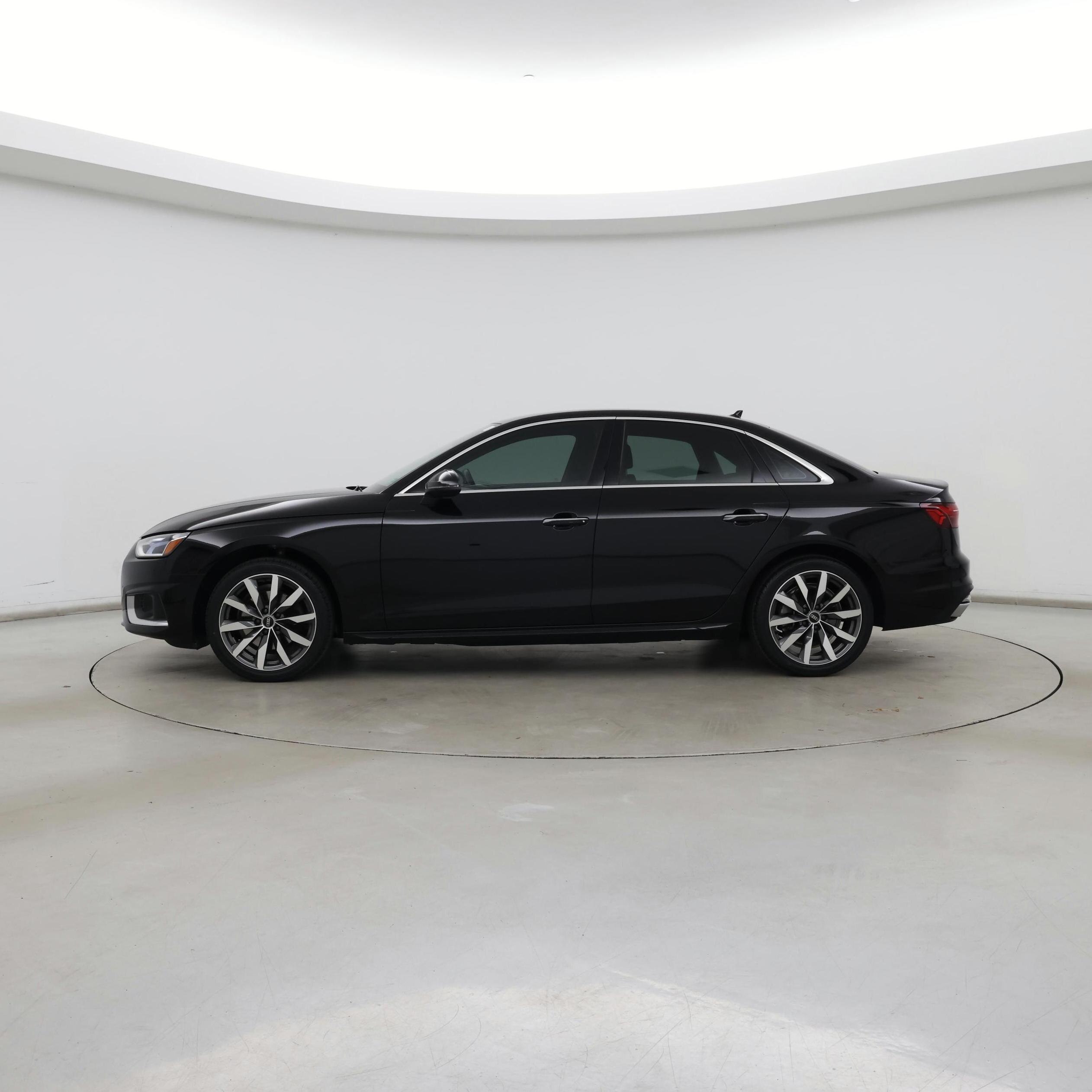 Thumbnail: 2022 Audi A4 - 3