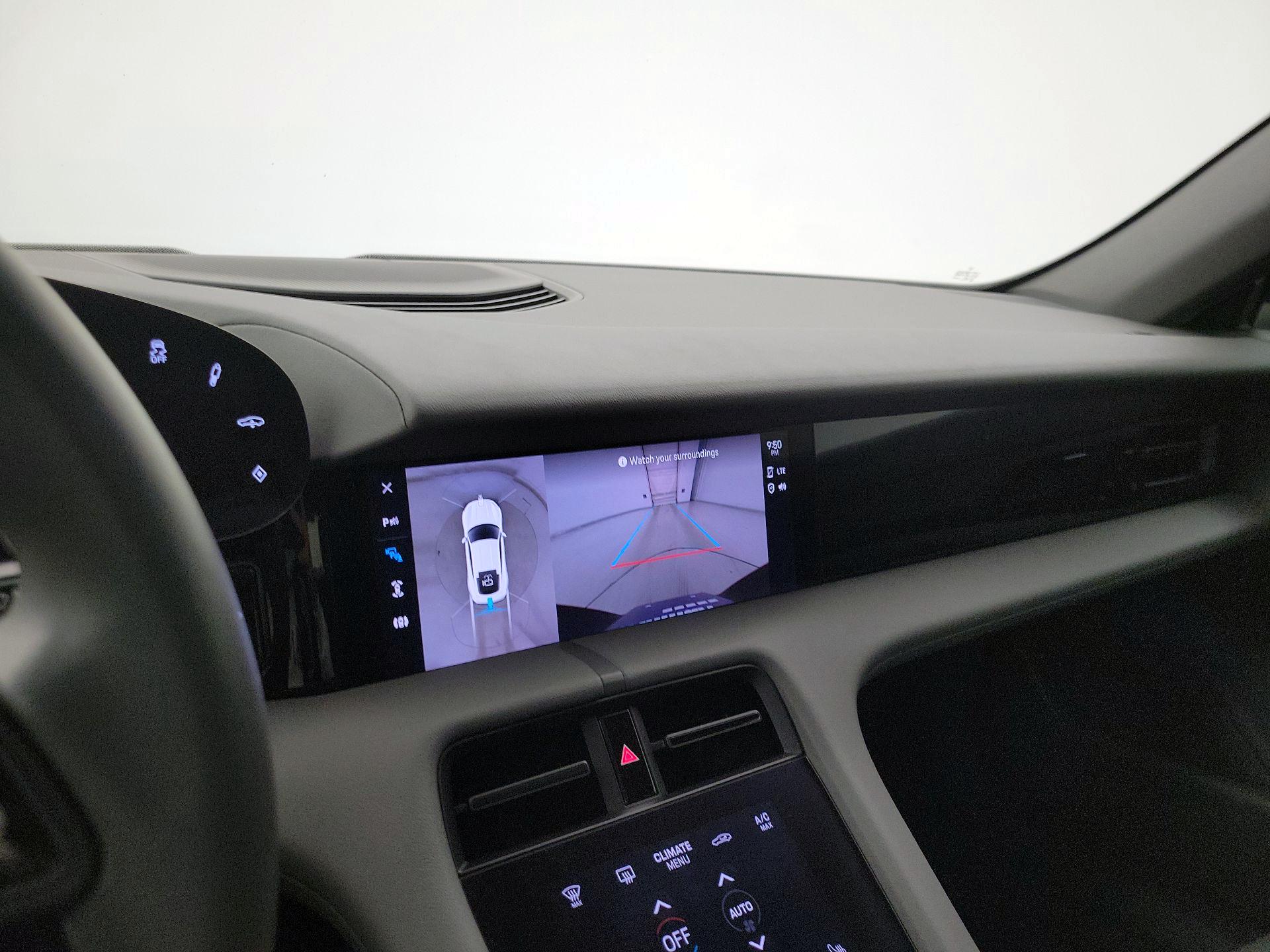 Thumbnail: 2023 Porsche Taycan - 15