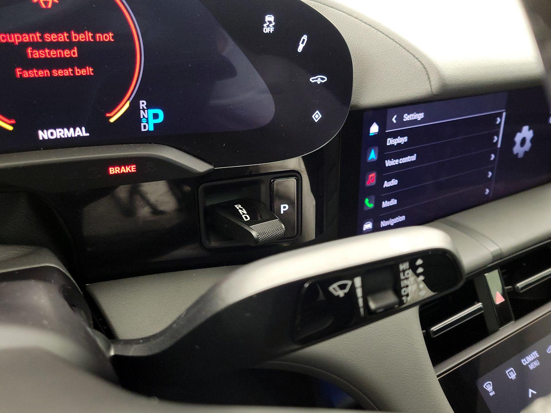 Thumbnail: 2023 Porsche Taycan - 18