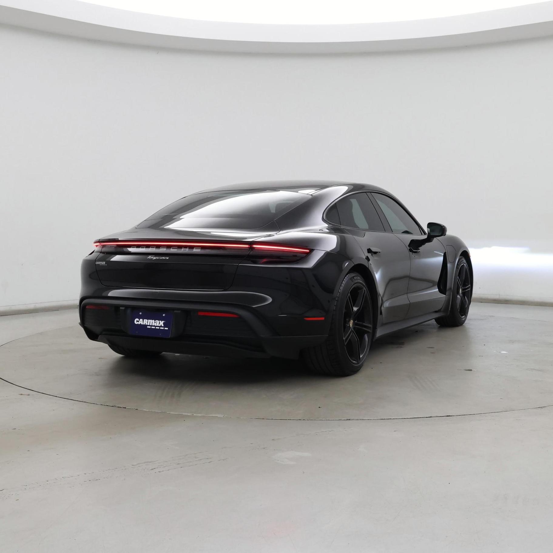 Thumbnail: 2023 Porsche Taycan - 8