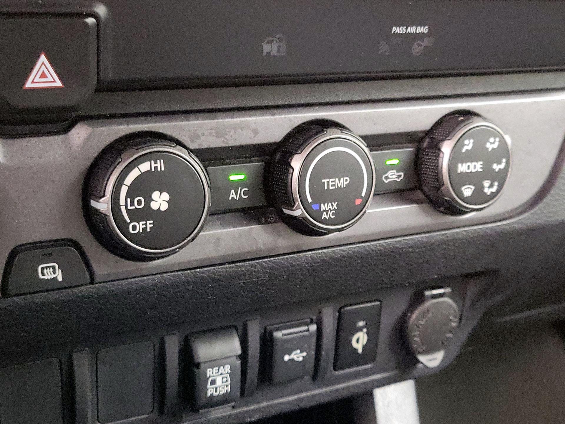 Thumbnail: 2020 Toyota Tacoma - 16