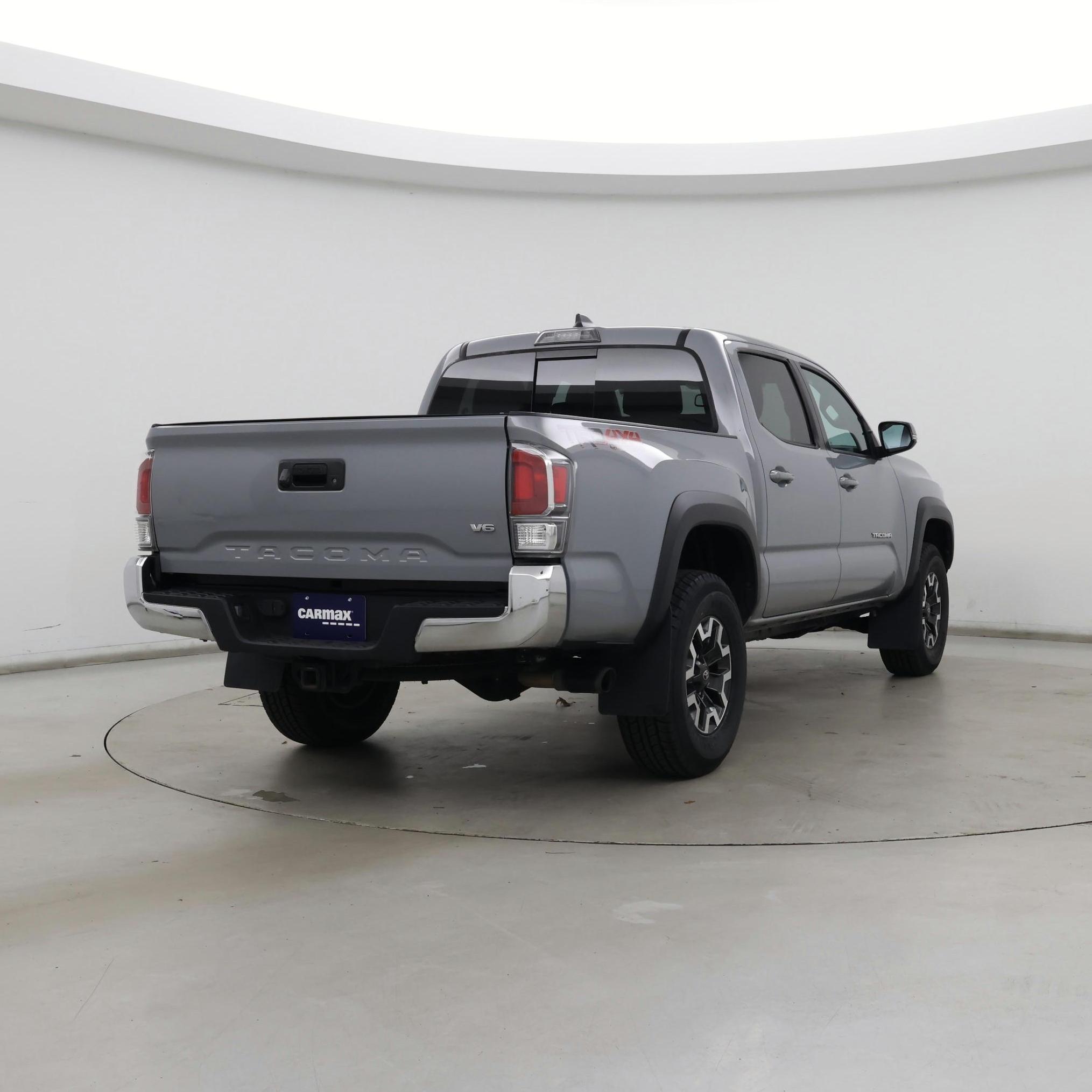 Thumbnail: 2020 Toyota Tacoma - 8