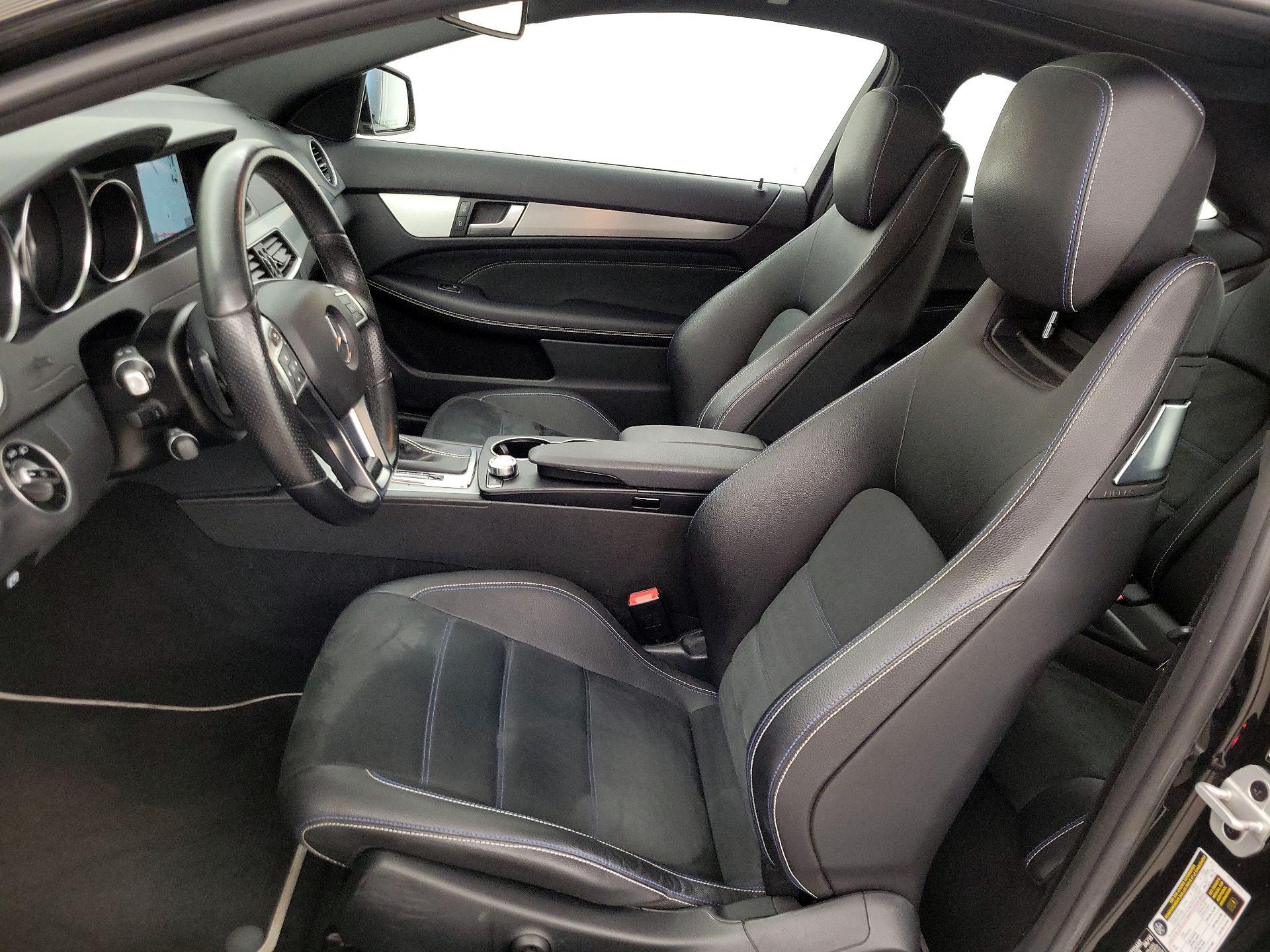 Thumbnail: 2015 Mercedes-Benz C-Class - 11