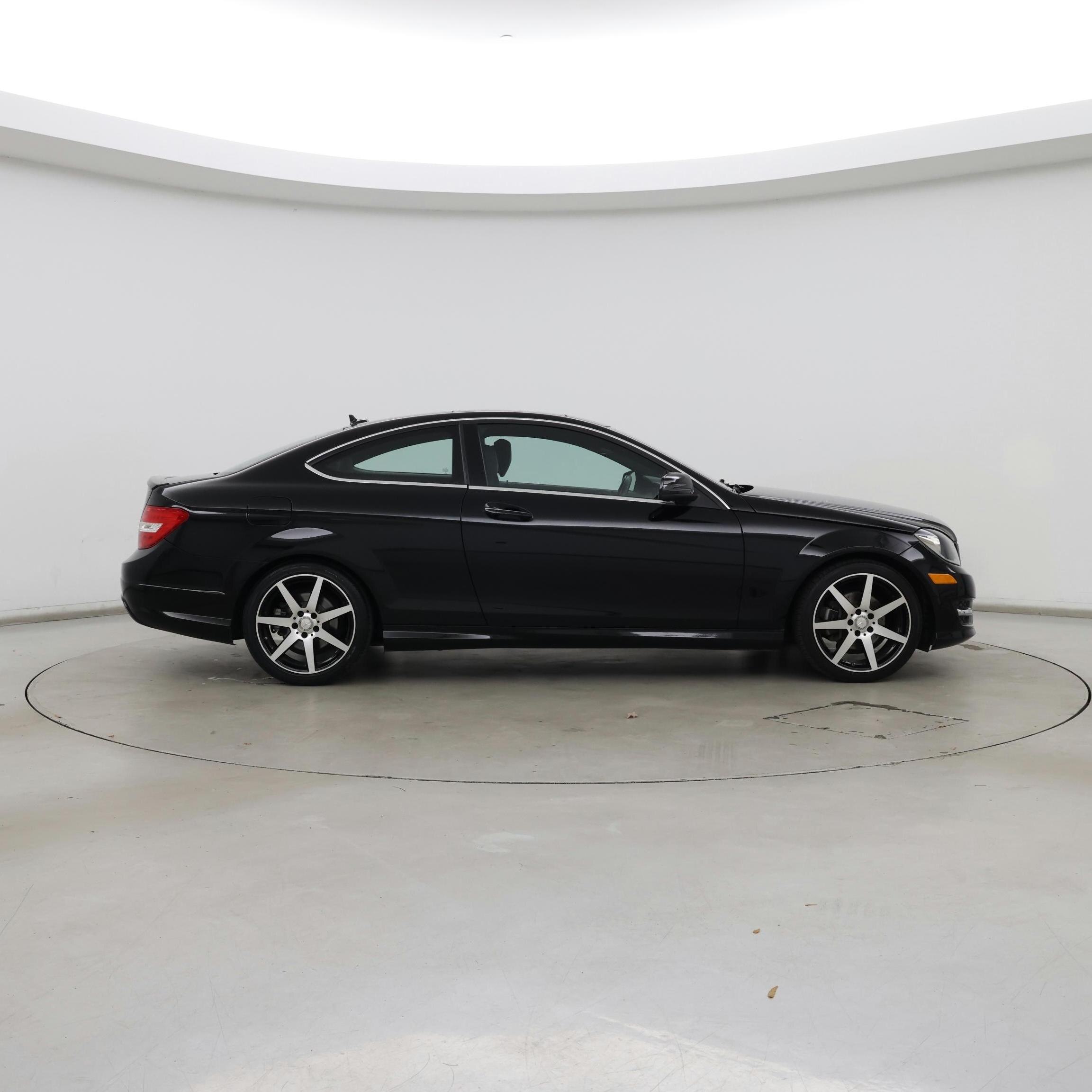 Thumbnail: 2015 Mercedes-Benz C-Class - 7