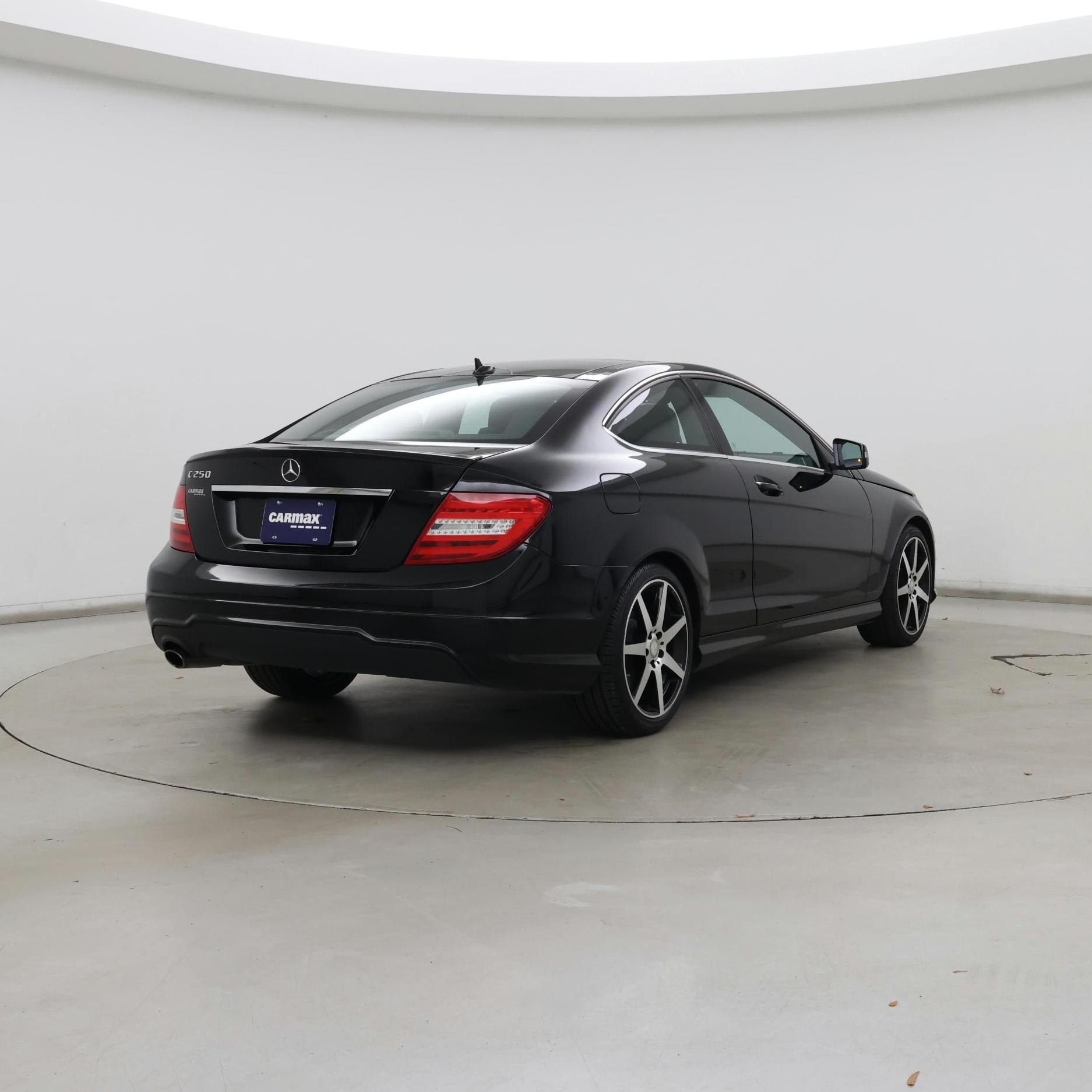 Thumbnail: 2015 Mercedes-Benz C-Class - 8