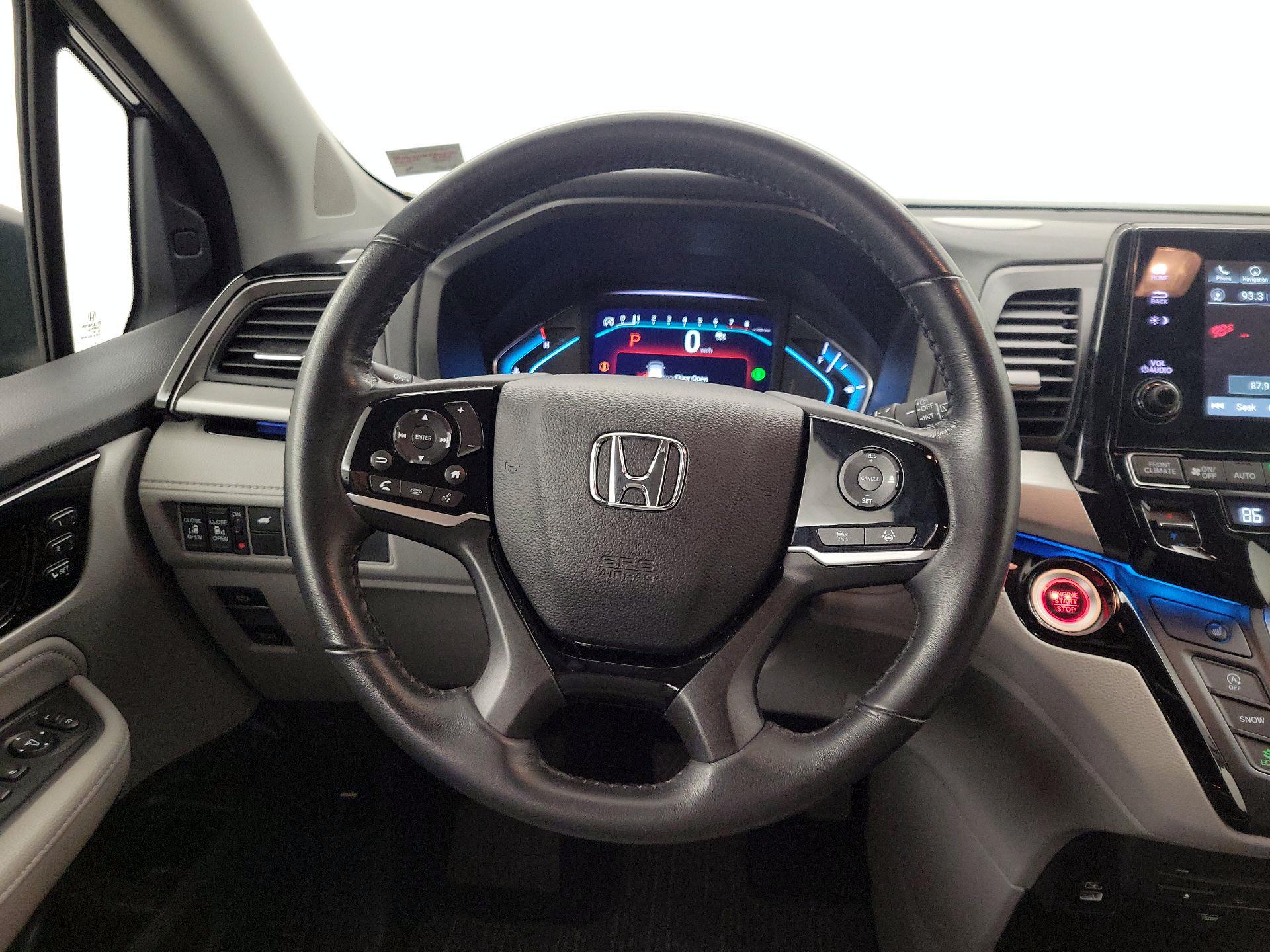 Thumbnail: 2023 Honda Odyssey - 10