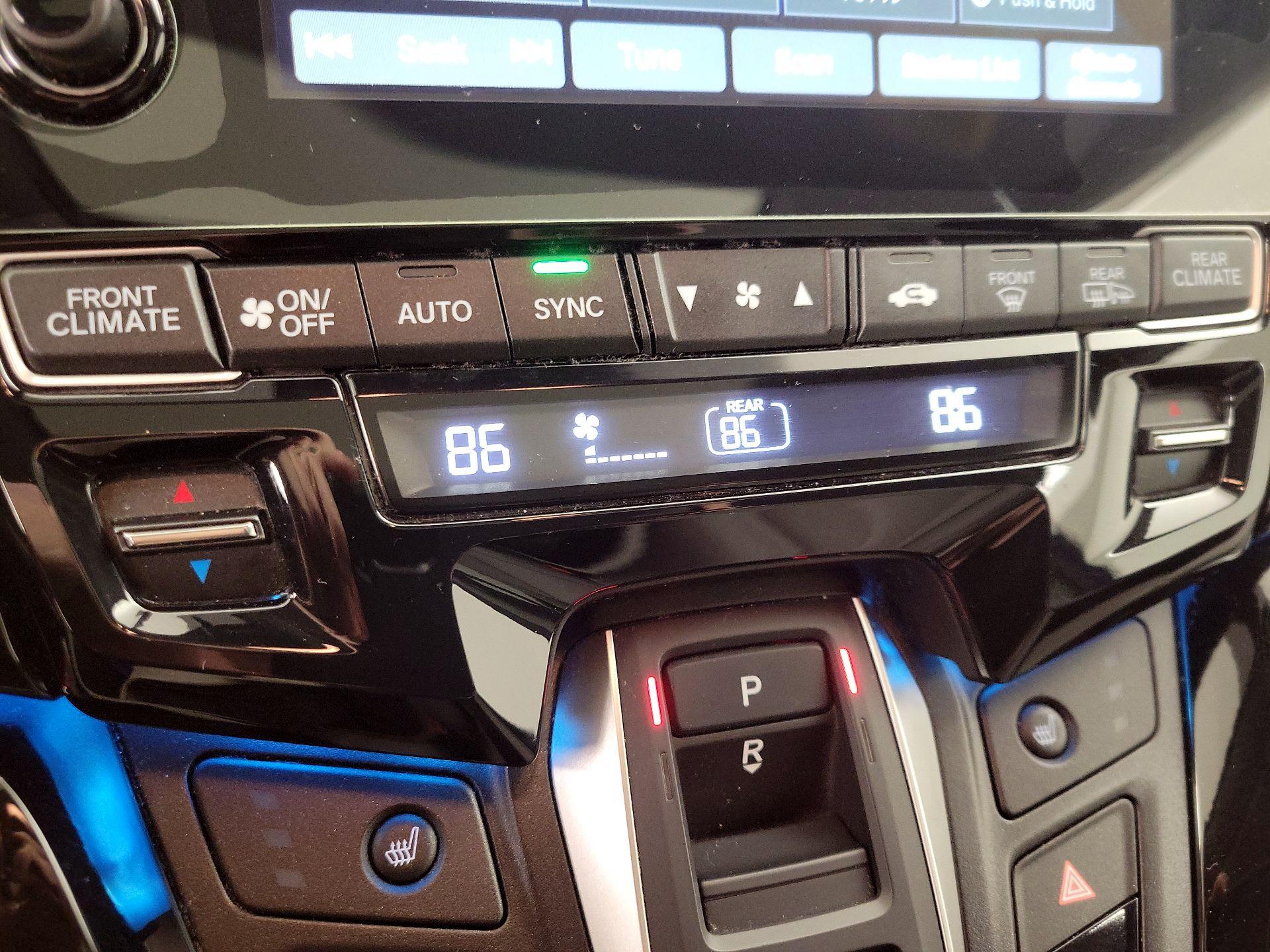 Thumbnail: 2023 Honda Odyssey - 16