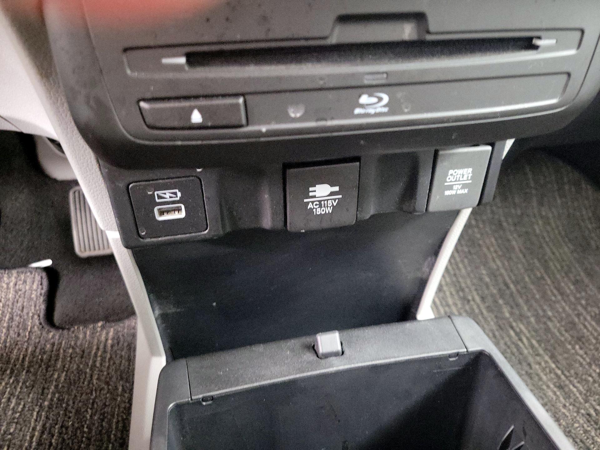 Thumbnail: 2023 Honda Odyssey - 18