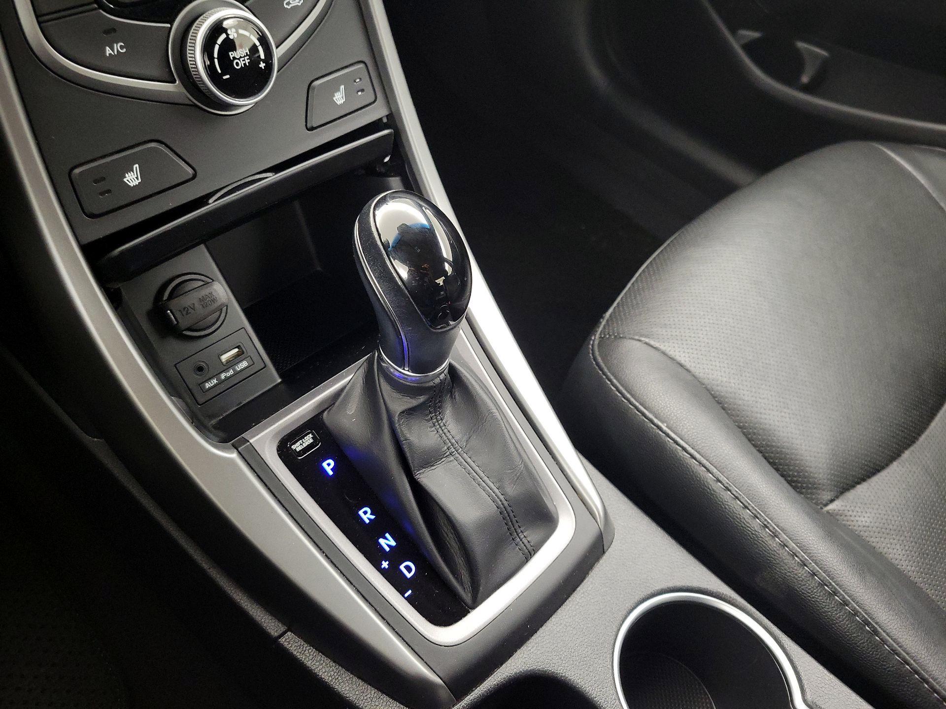 Thumbnail: 2016 Hyundai Elantra - 17