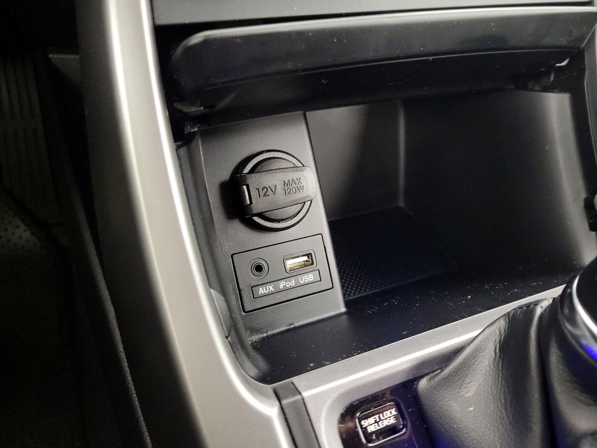 Thumbnail: 2016 Hyundai Elantra - 18