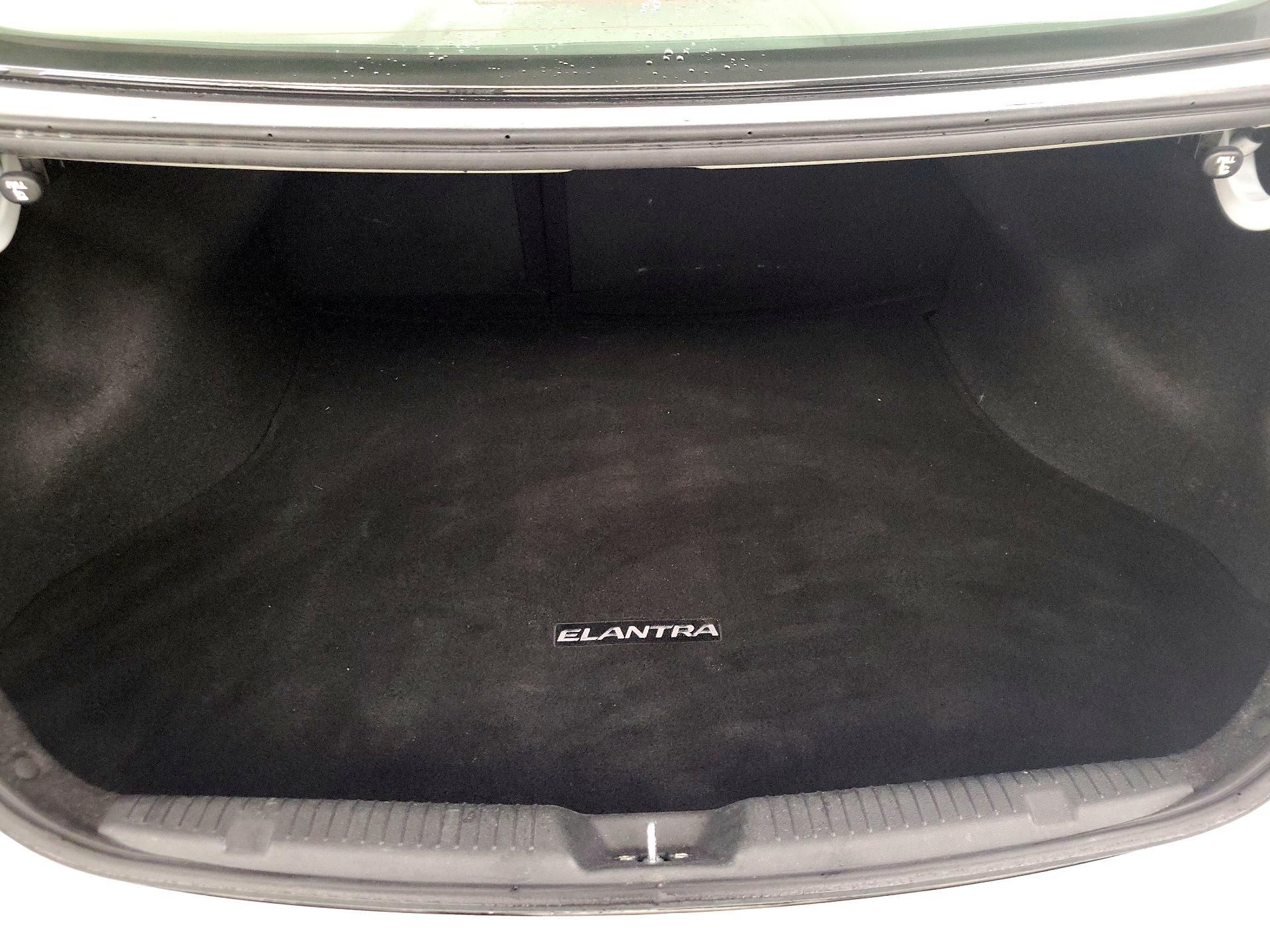 Thumbnail: 2016 Hyundai Elantra - 20