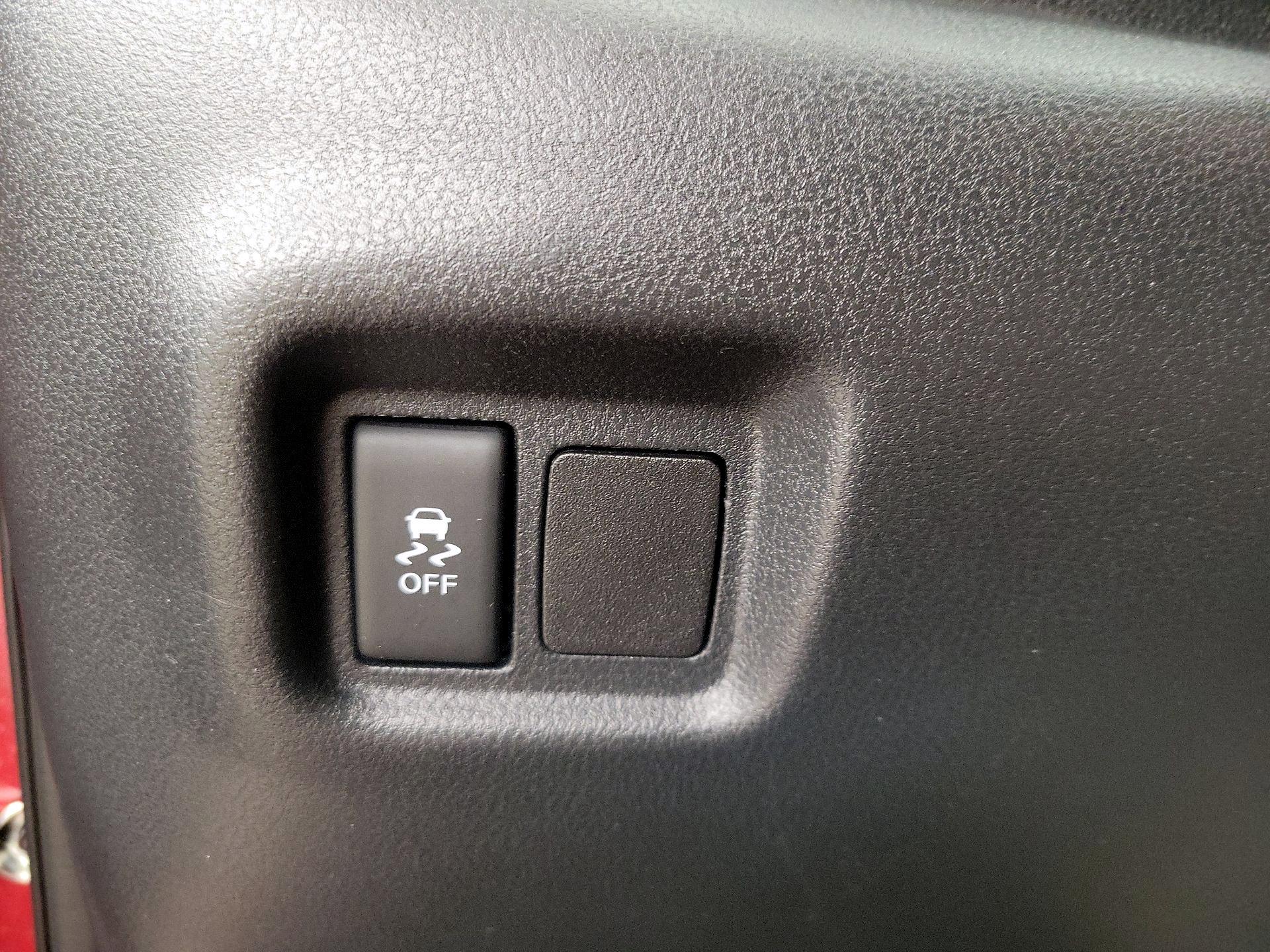 Thumbnail: 2019 Nissan Versa - 13