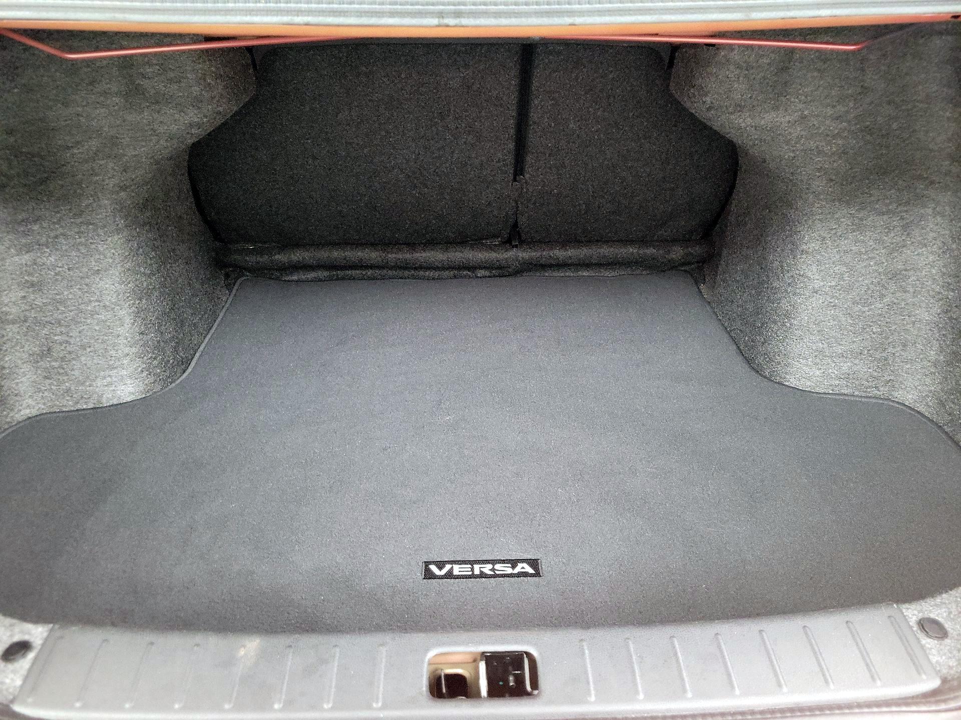 Thumbnail: 2019 Nissan Versa - 20