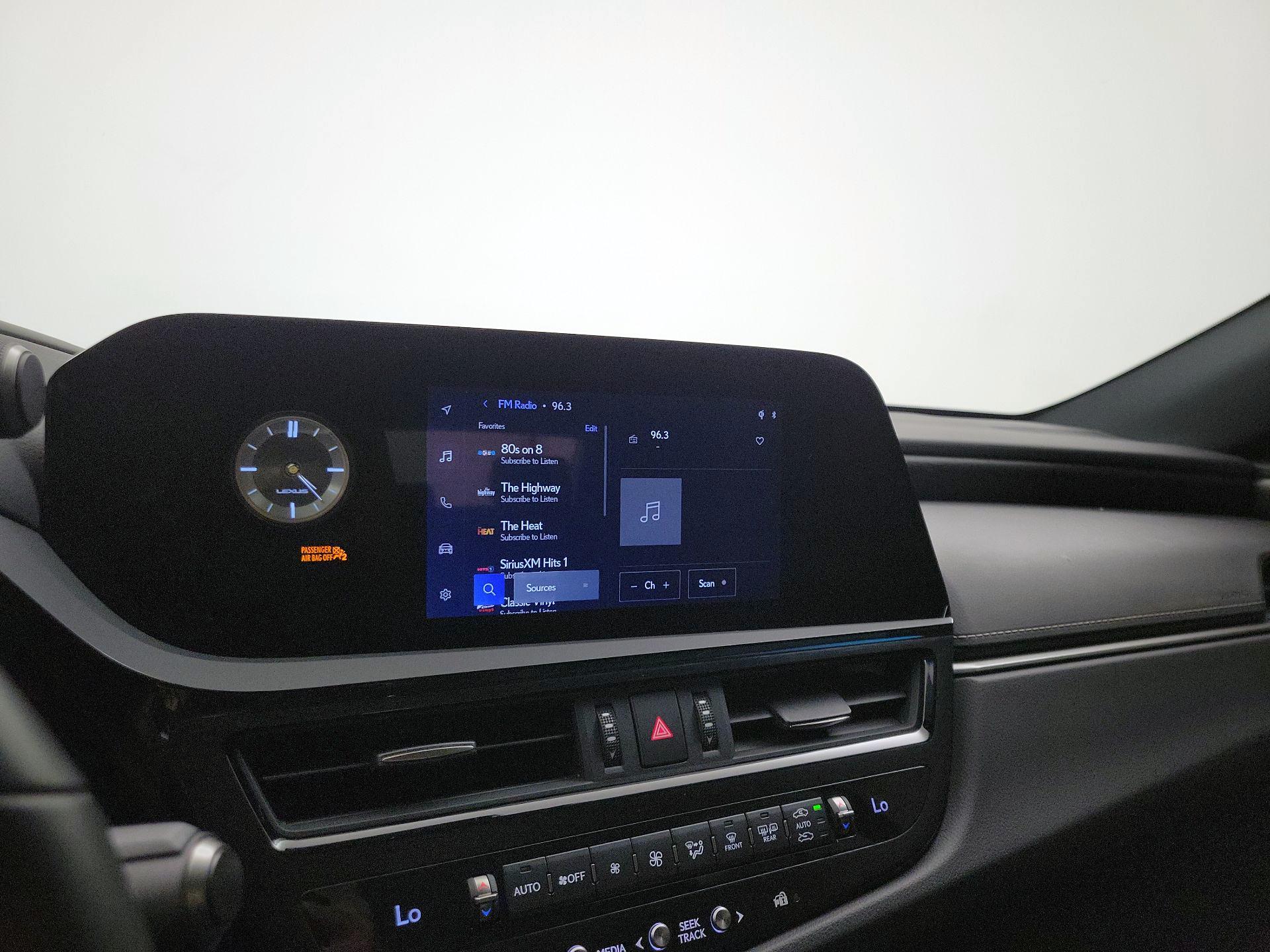 Thumbnail: 2023 Lexus ES - 15