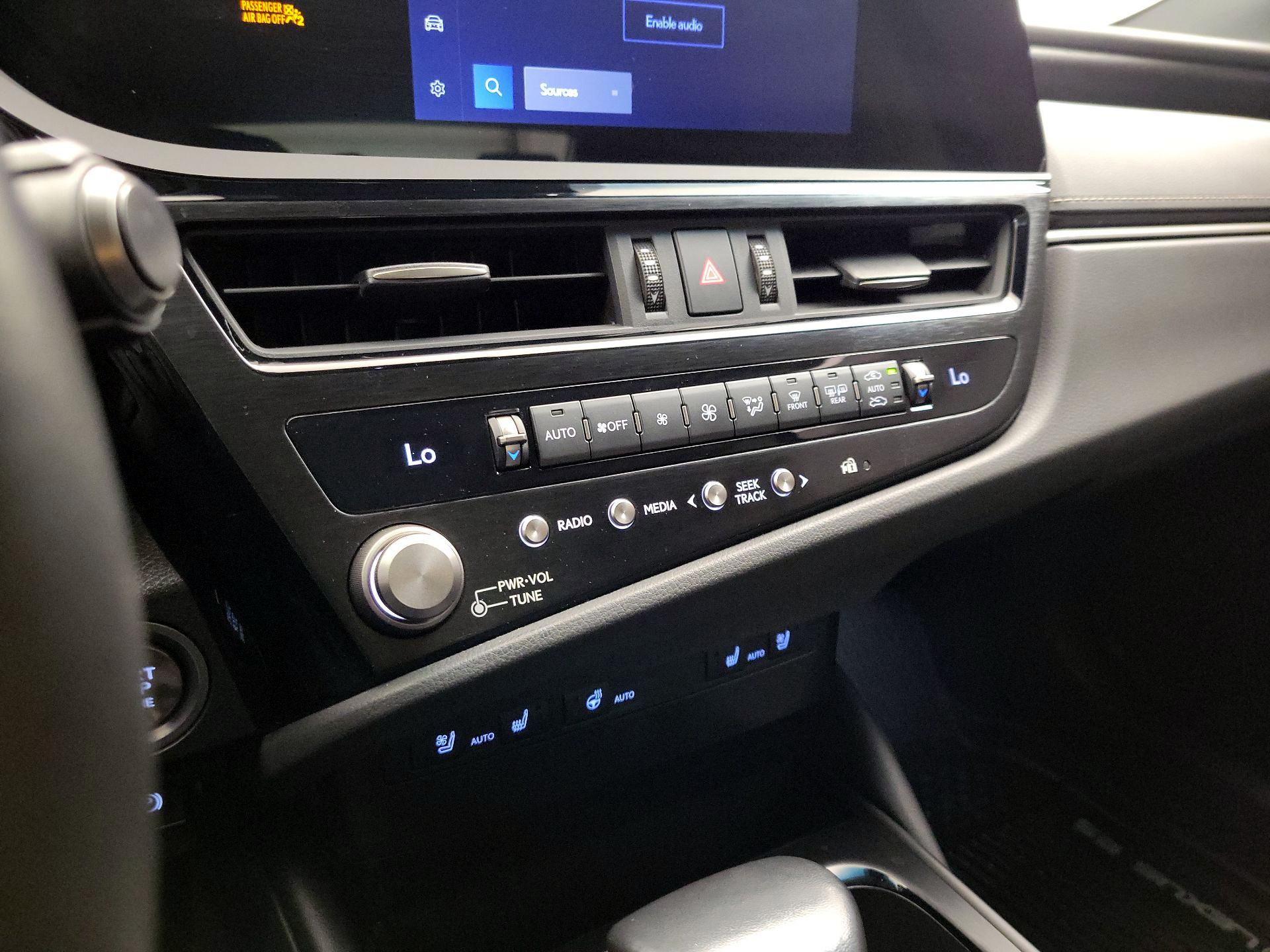 Thumbnail: 2023 Lexus ES - 16