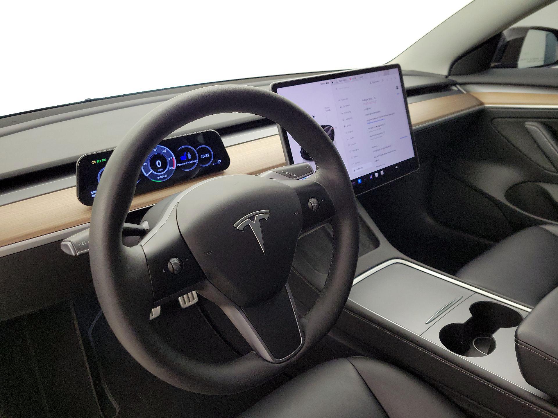 Thumbnail: 2023 Tesla Model 3 - 9