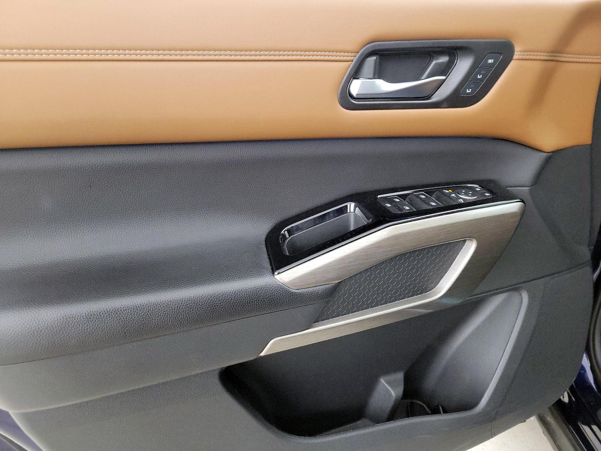 Thumbnail: 2023 Nissan Pathfinder - 12