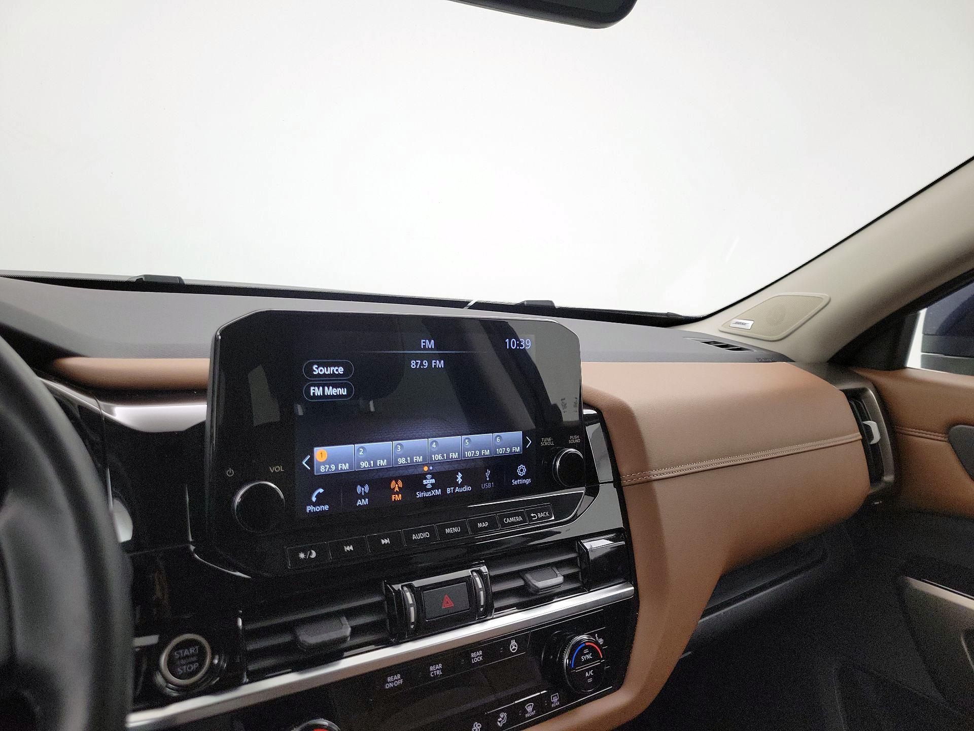 Thumbnail: 2023 Nissan Pathfinder - 16