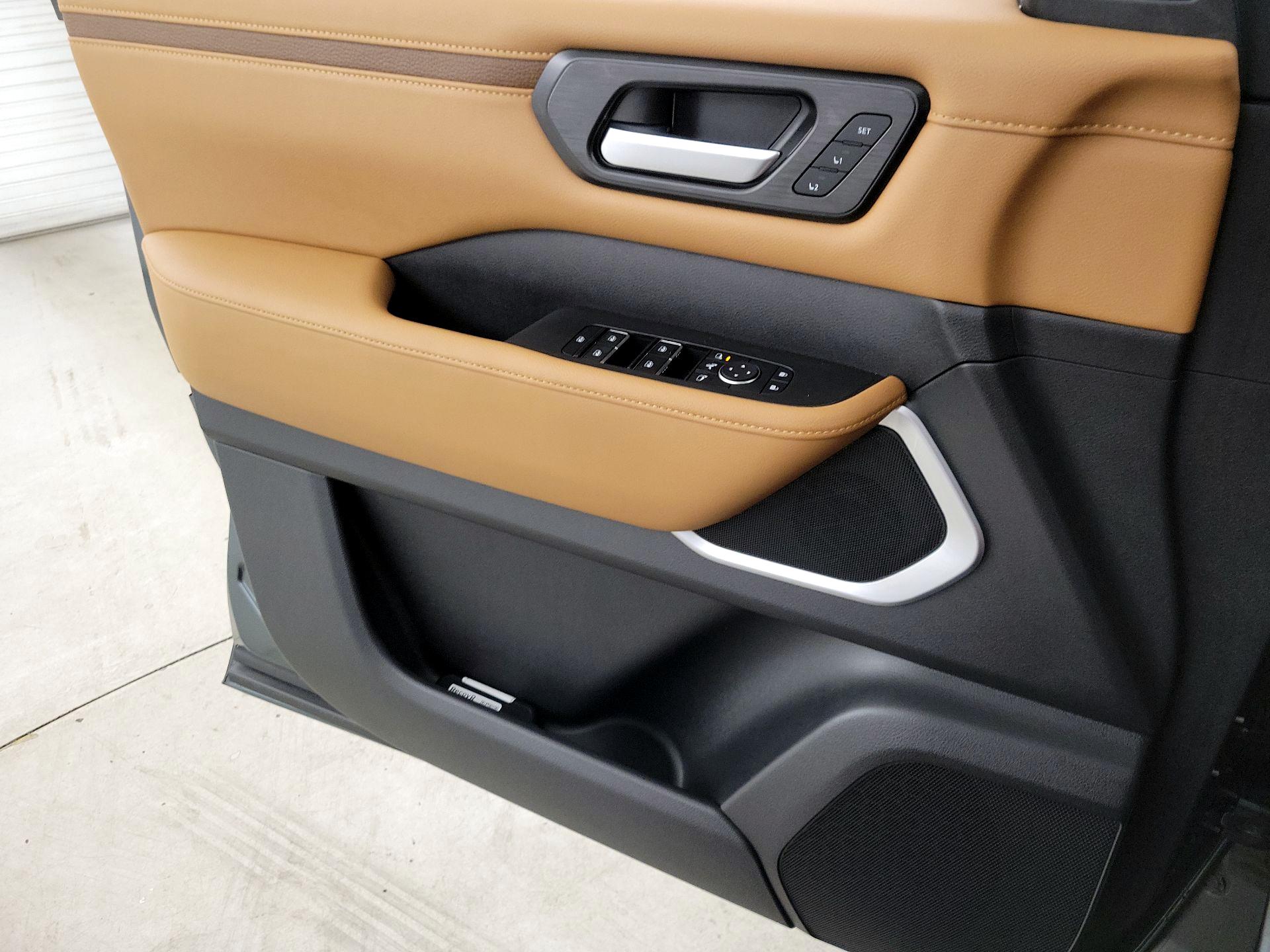 Thumbnail: 2025 Nissan Armada - 12