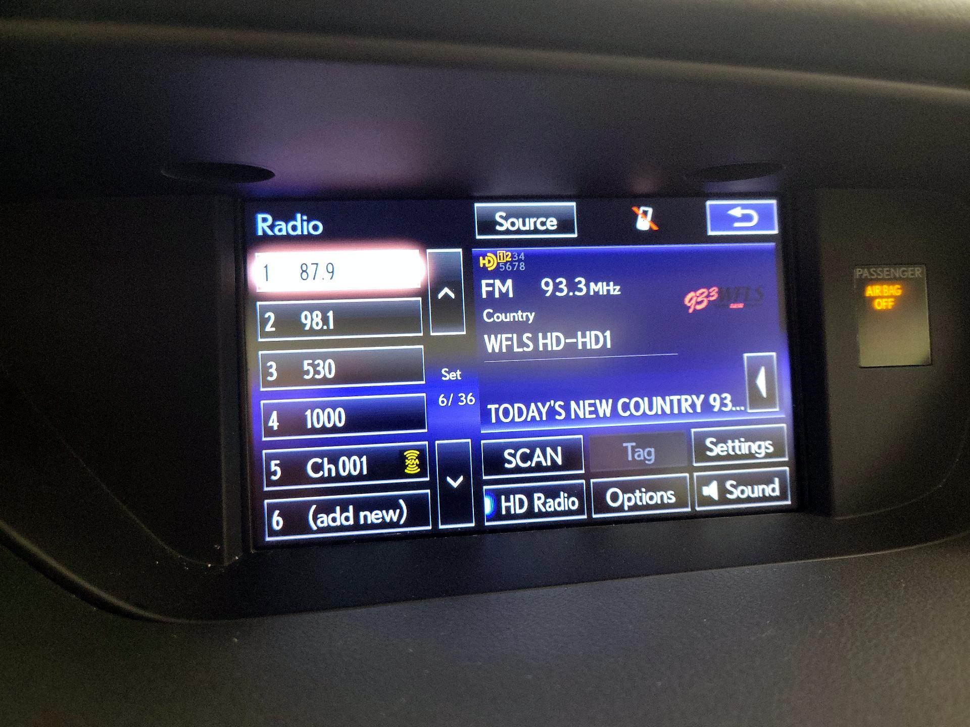 Thumbnail: 2015 Lexus ES - 16