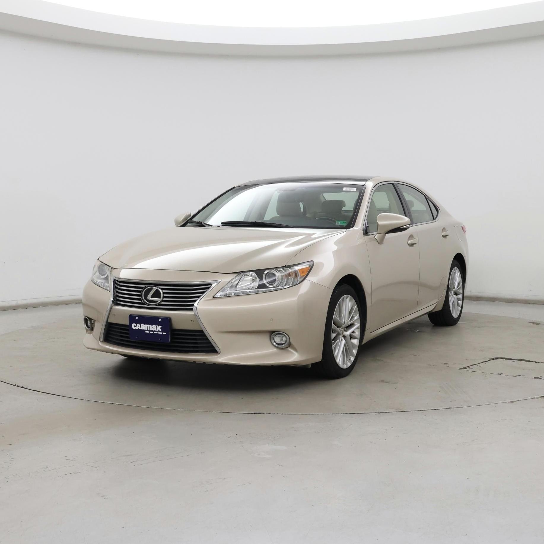 Thumbnail: 2015 Lexus ES - 4