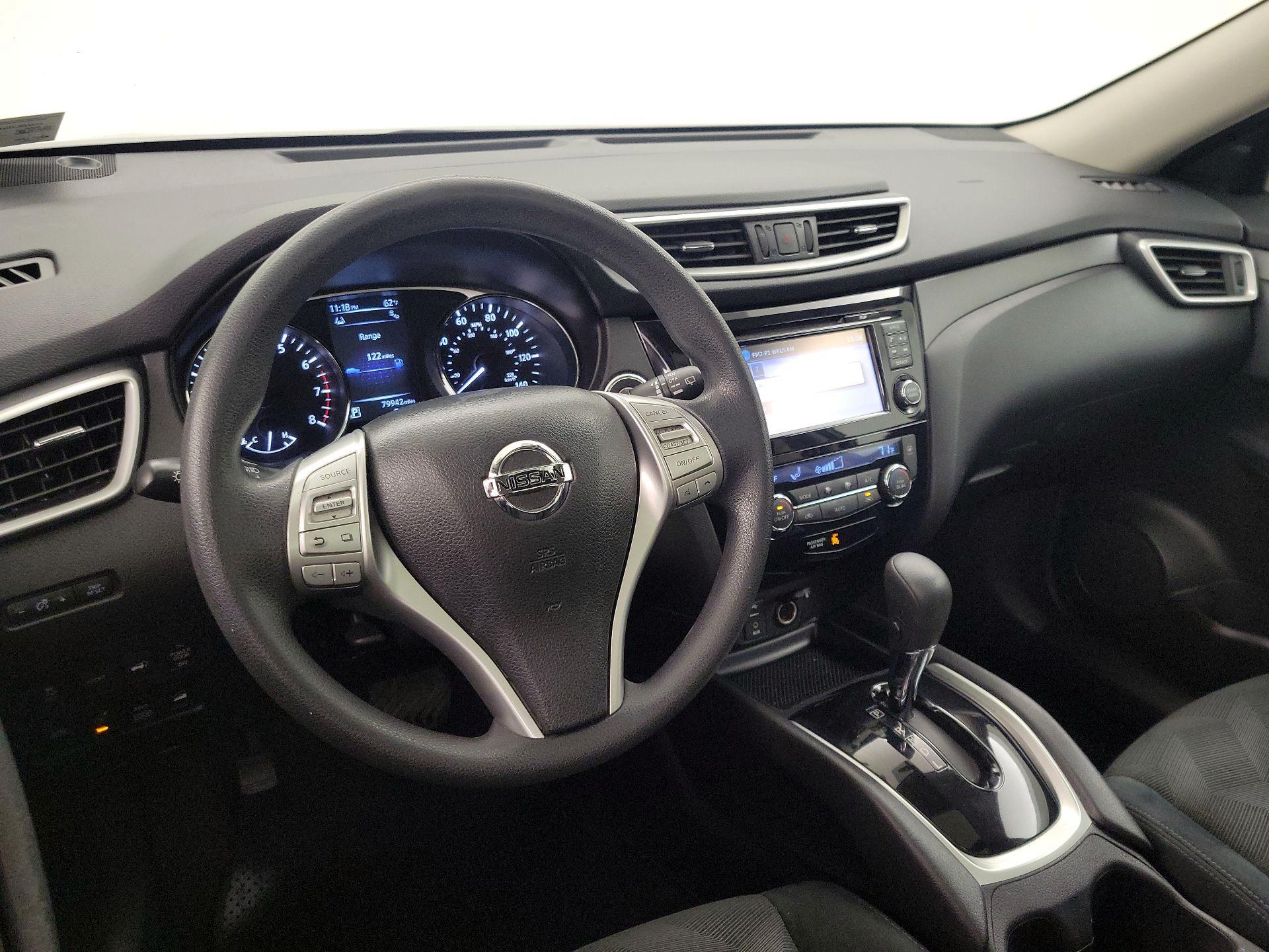 Thumbnail: 2015 Nissan Rogue - 9