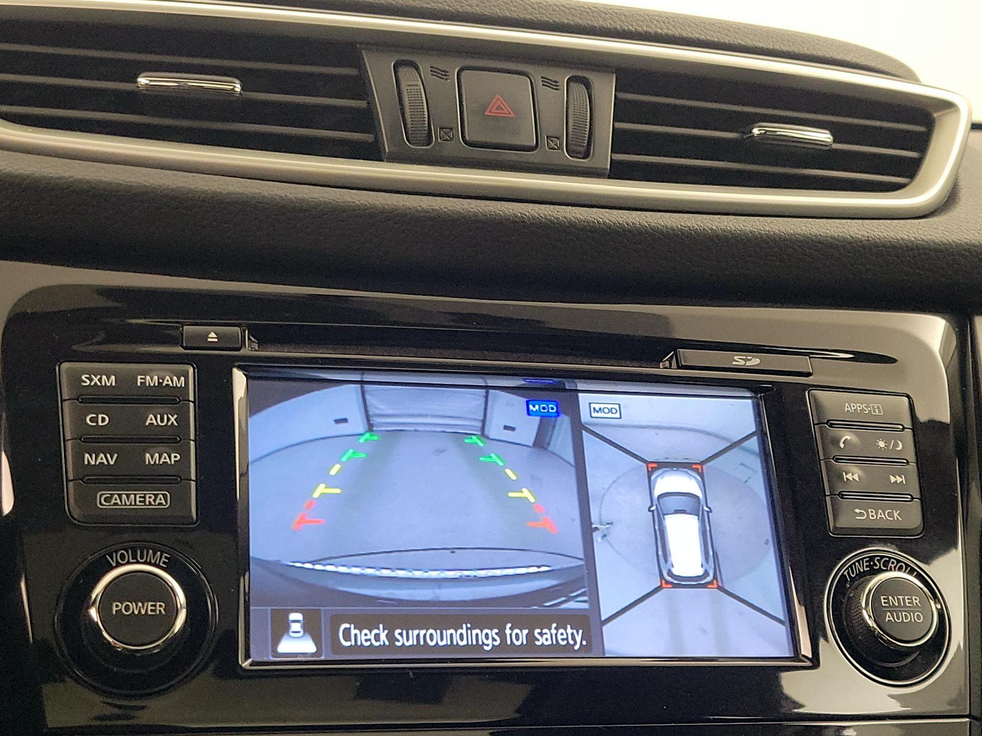 Thumbnail: 2015 Nissan Rogue - 14