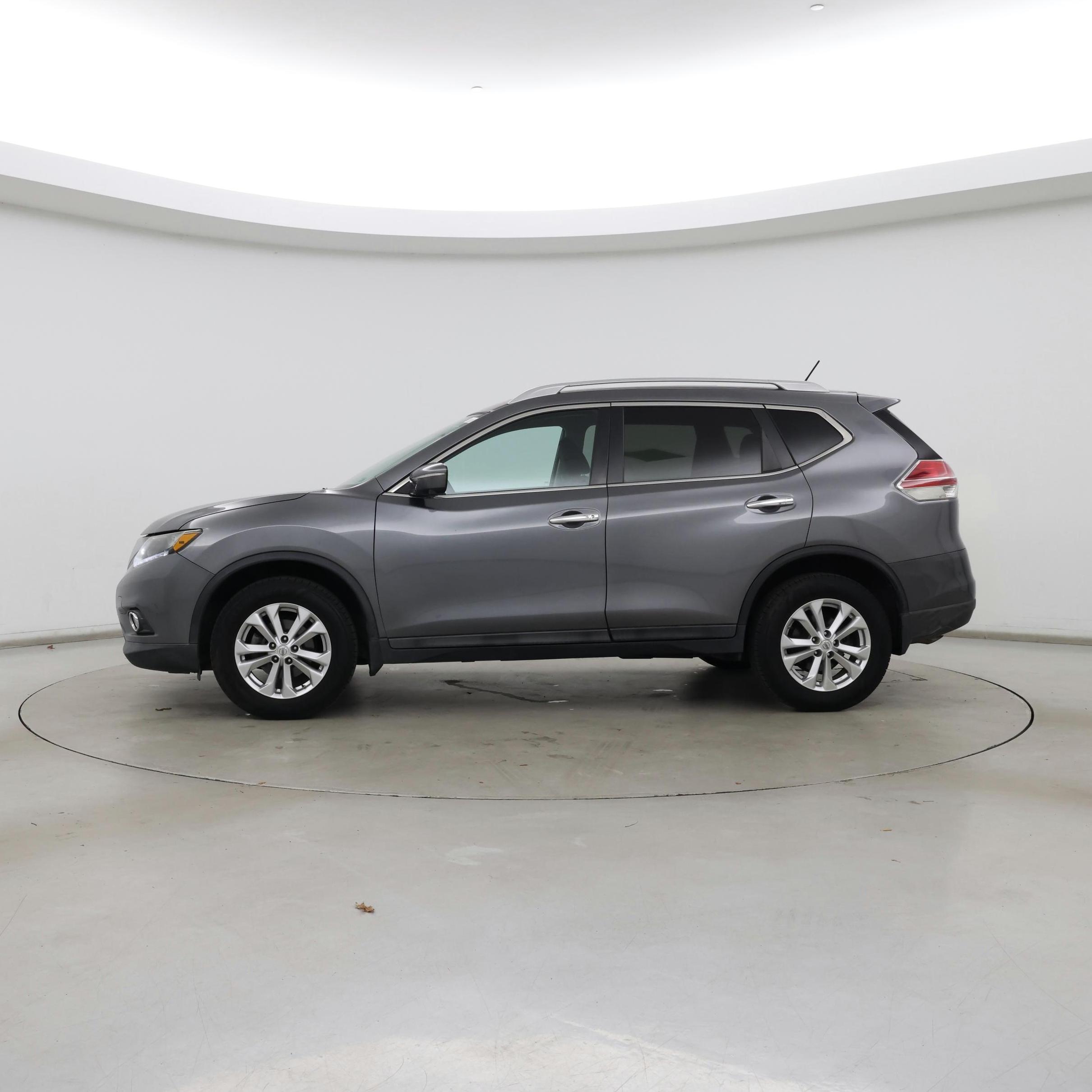 Thumbnail: 2015 Nissan Rogue - 3