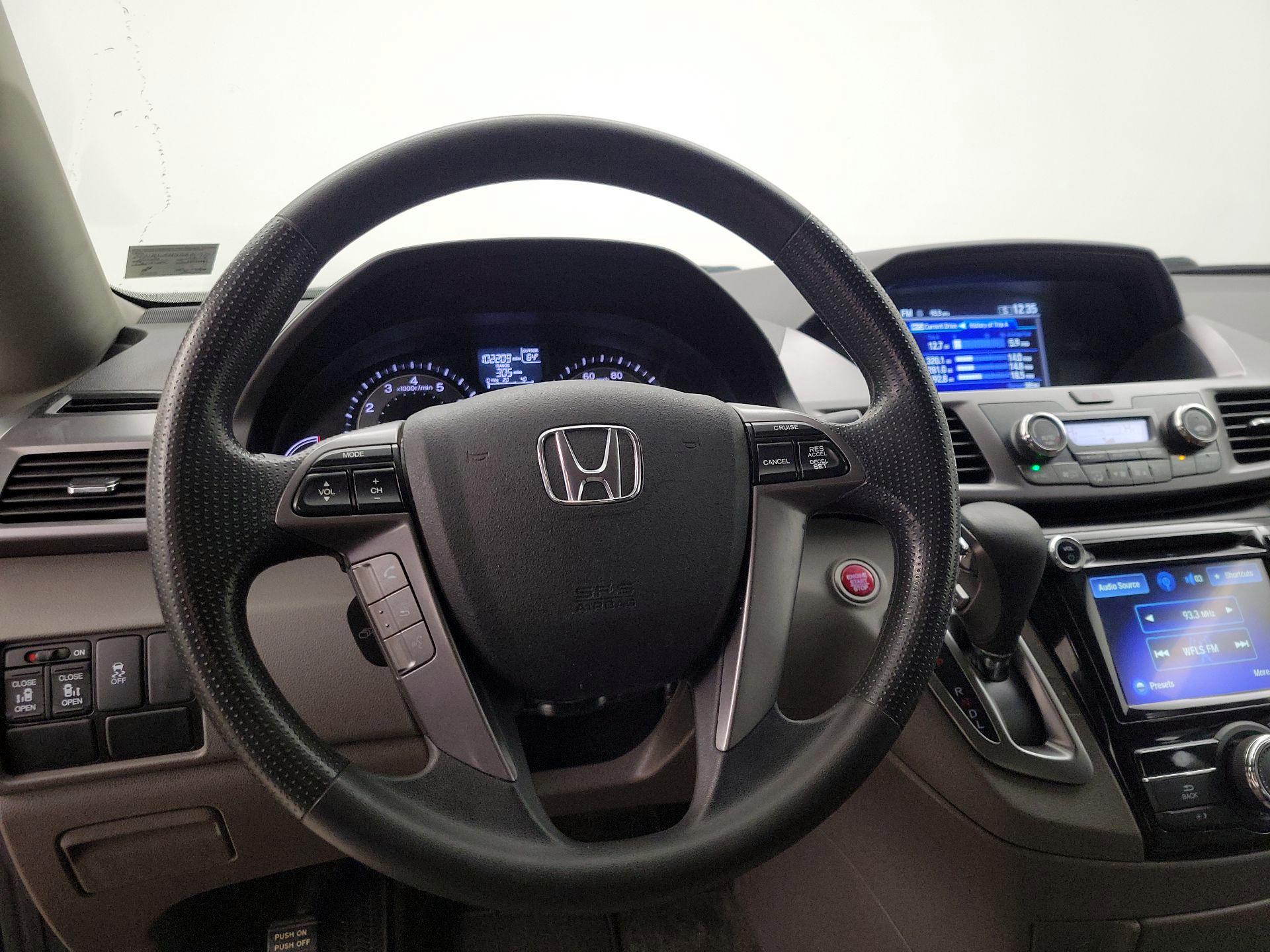 Thumbnail: 2014 Honda Odyssey - 10