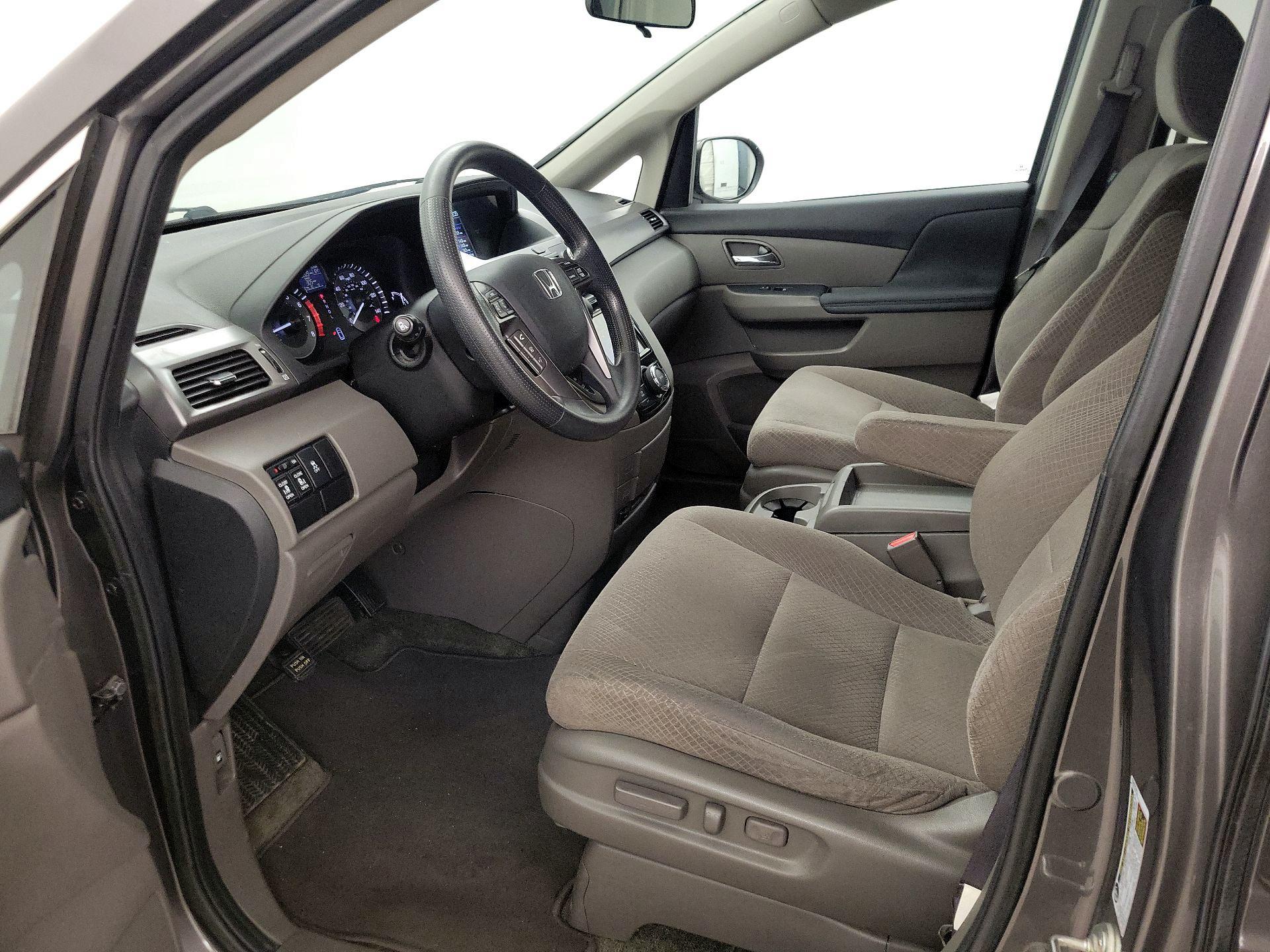 Thumbnail: 2014 Honda Odyssey - 11