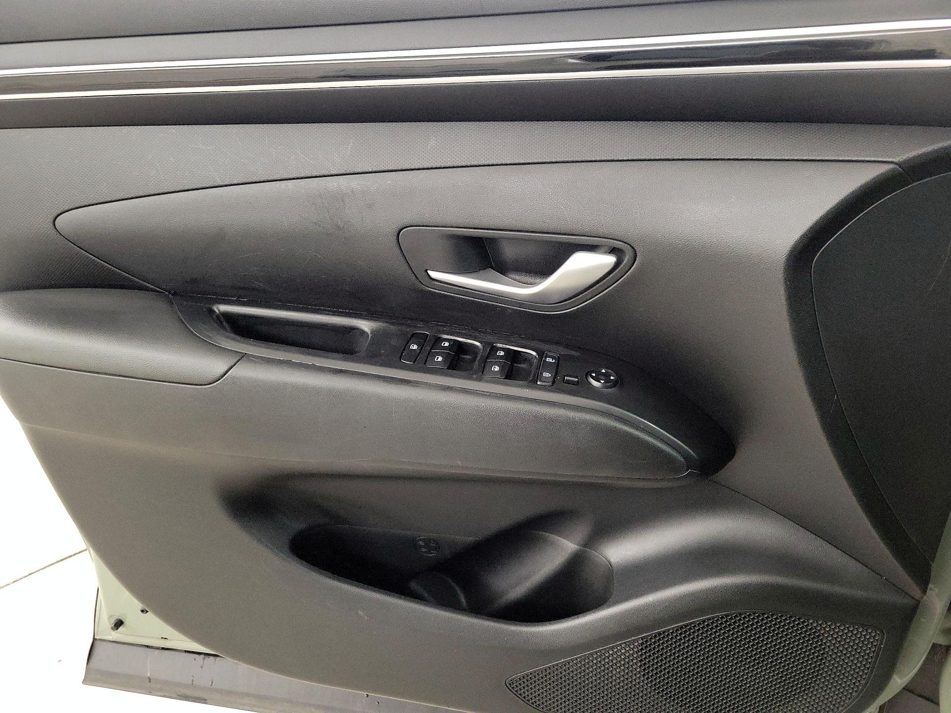 Thumbnail: 2022 Hyundai Santa Cruz - 12