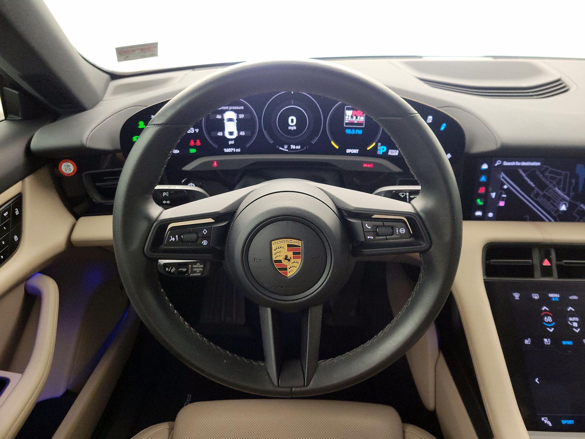 Thumbnail: 2022 Porsche Taycan - 10